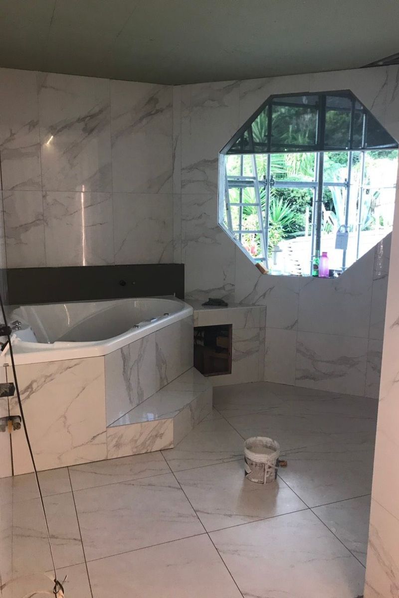 Tomba Tiling