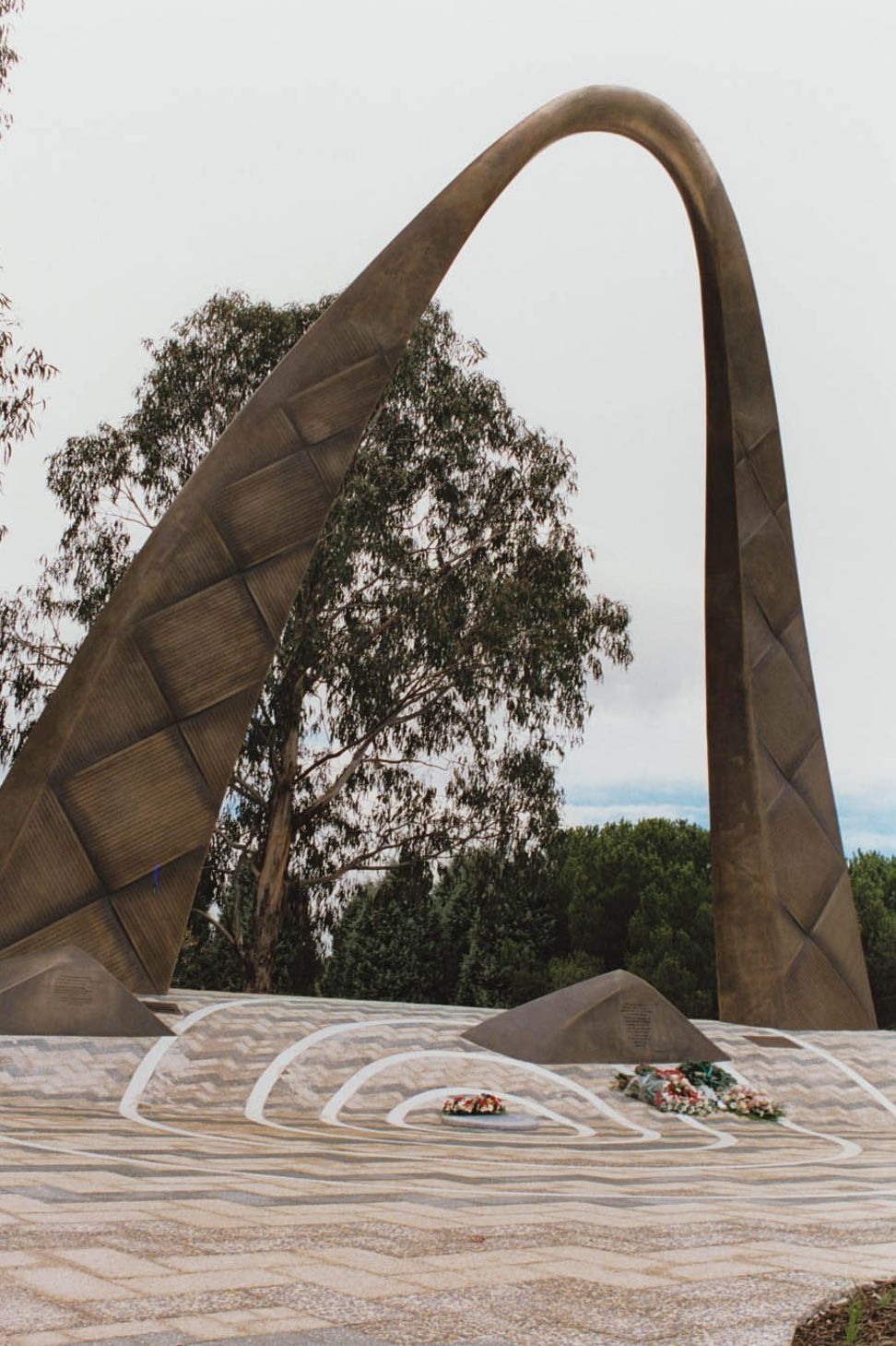 379-Canberra-arch.jpg