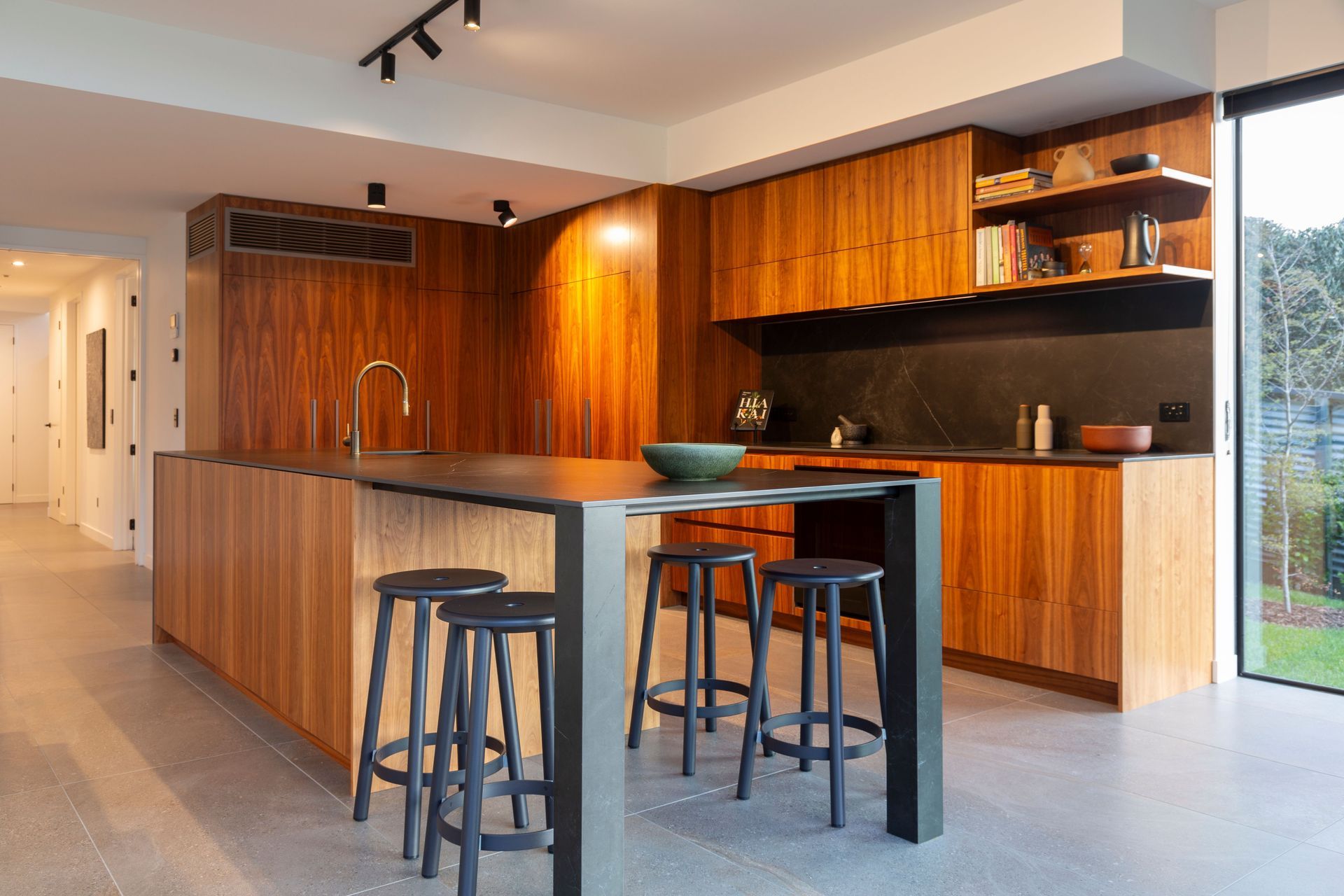 513PeninsularRoadKelvinHeights014.jpg