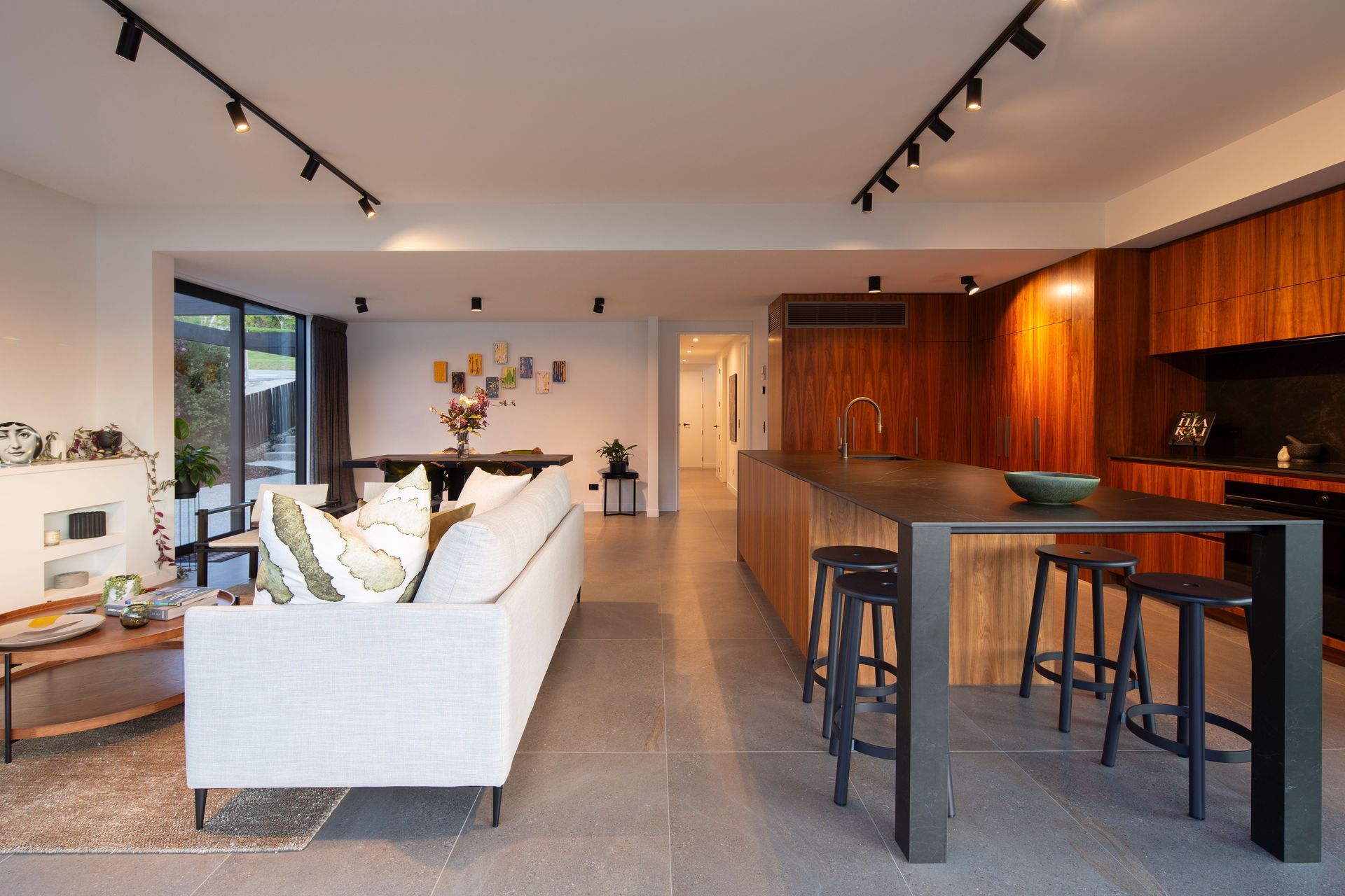 513PeninsularRoadKelvinHeights015.jpg