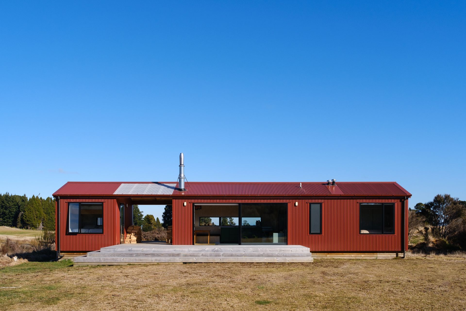 ArkheRed-Ruapehu-HutSmall-House-02.jpg