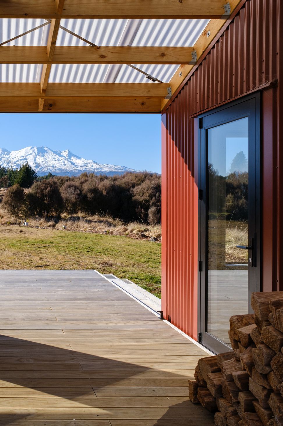 ArkheRed-Ruapehu-HutSmall-House-45-v2.jpg