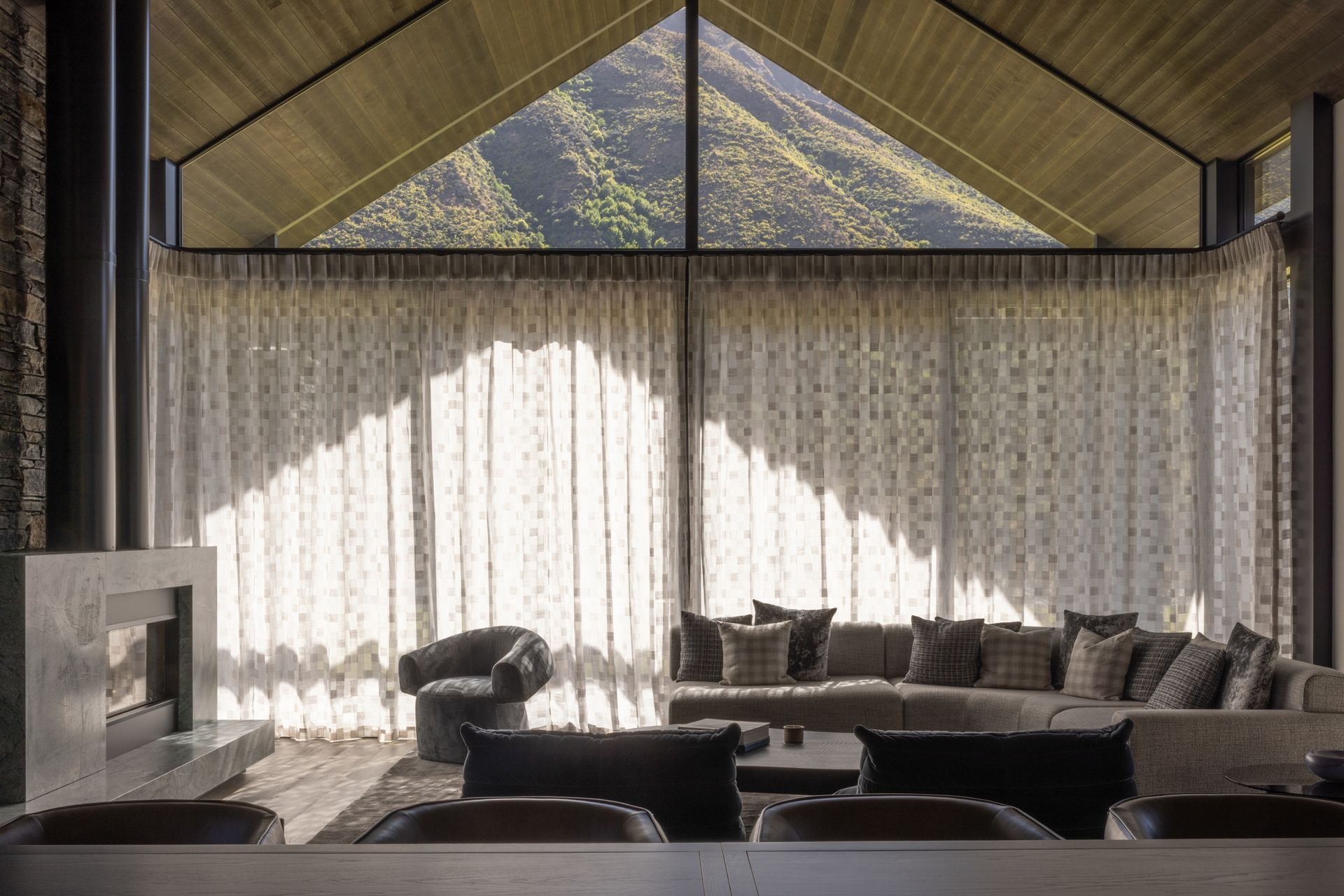 CondonScottGibbstonValley1Img6-v2.jpg