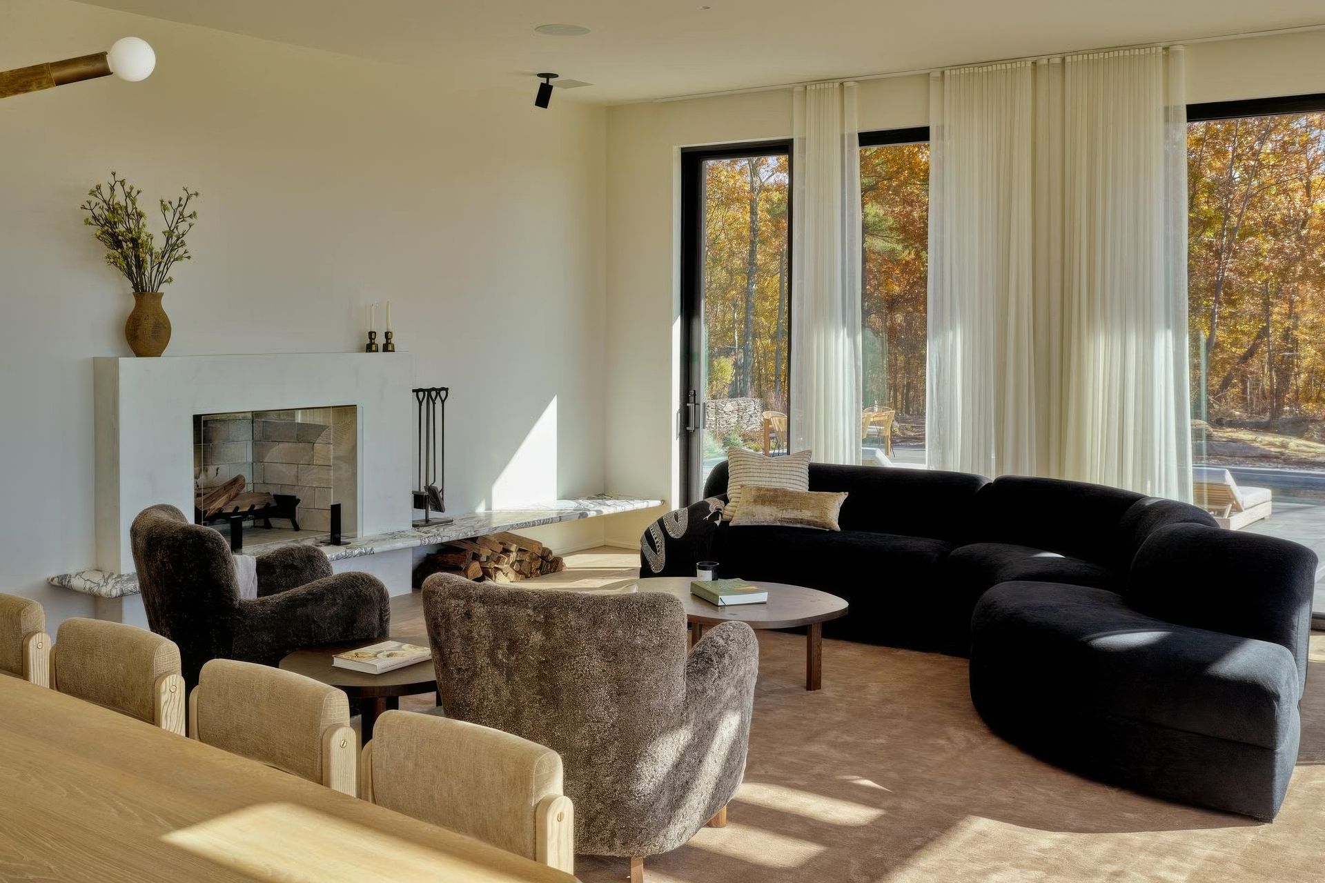 imgi20soft-neutral-living-room-interior-design-furnishings-in-custom-catskills-home-gigapixel-standard-v2-2x.jpg