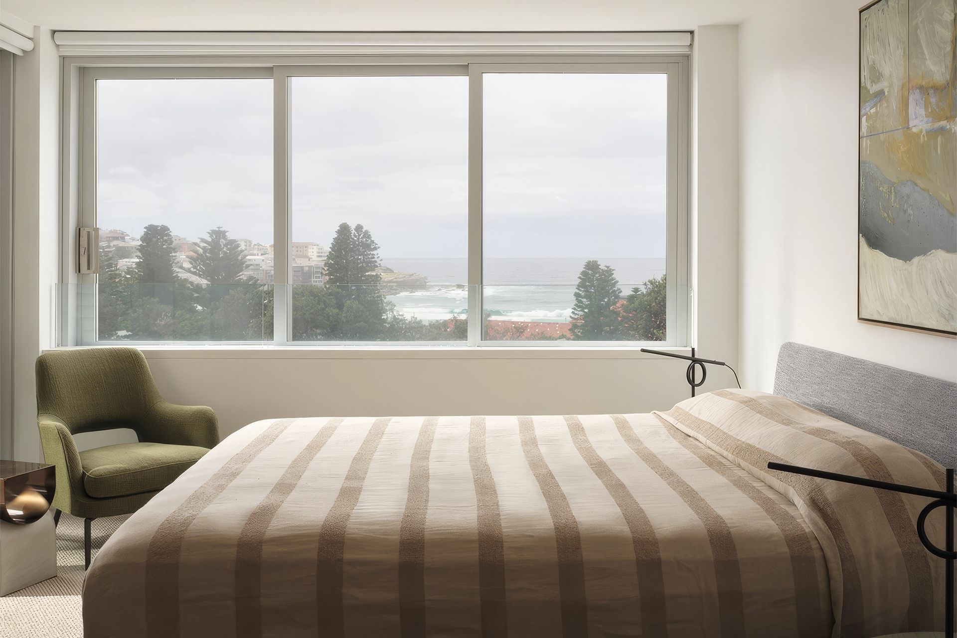 Pacific-Bondi-Beach-7-1-ap-compressed-upscaled-by-Replicate.jpg