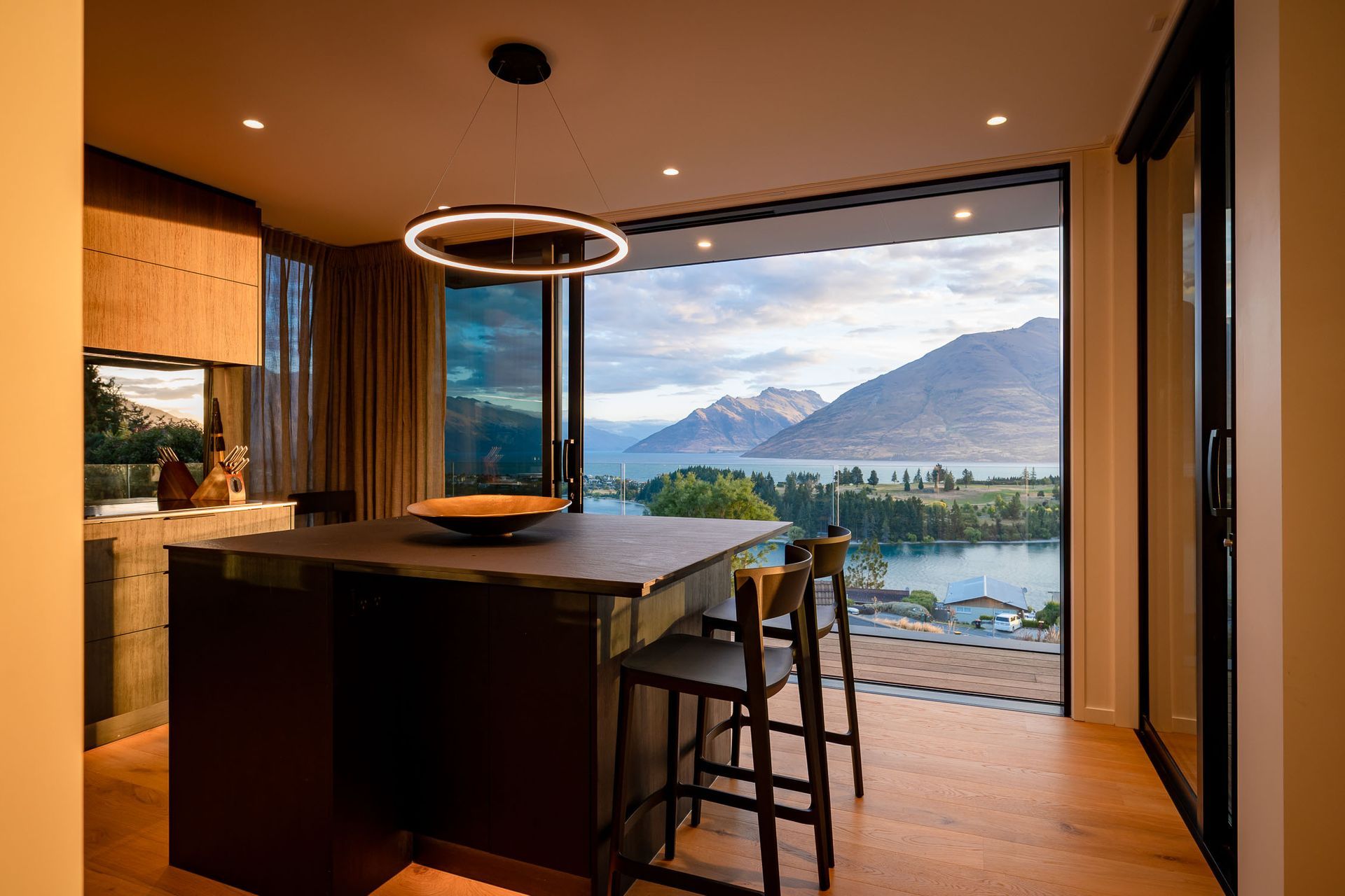 Sampford-Cathie-Wanaka-Photographer-7.jpg