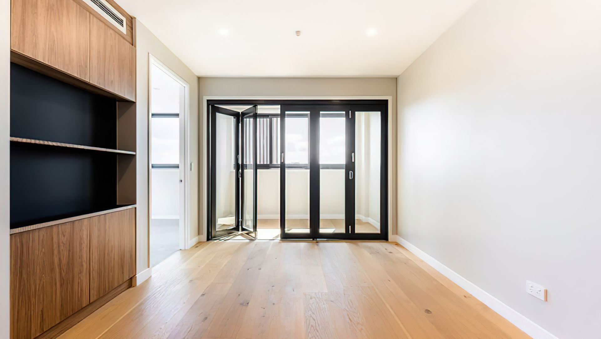Onpoint Apartments DS Series Aluminium Partitions banner