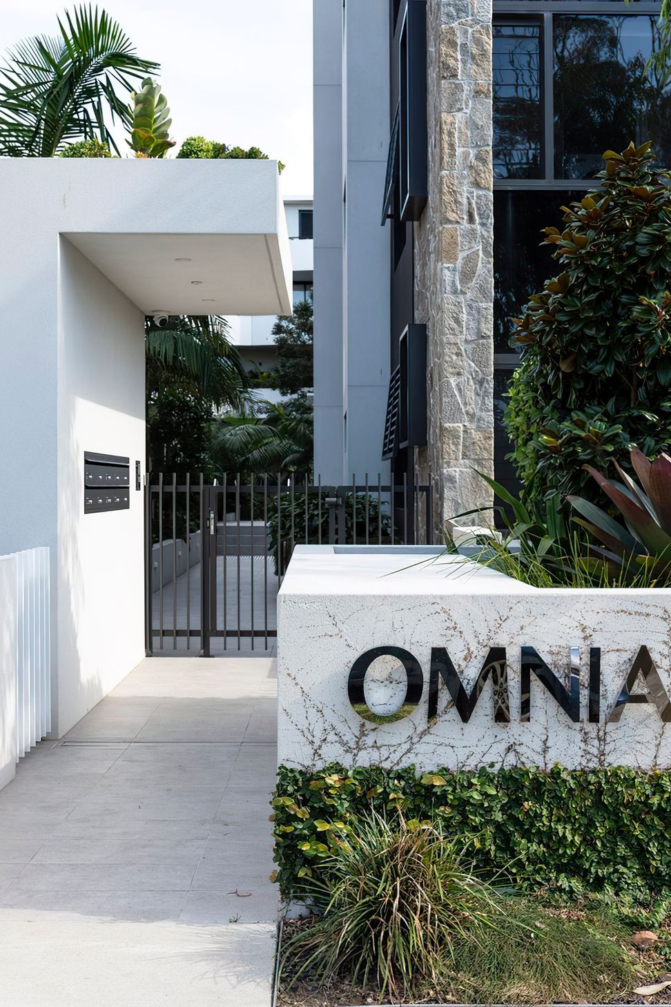 Omnia