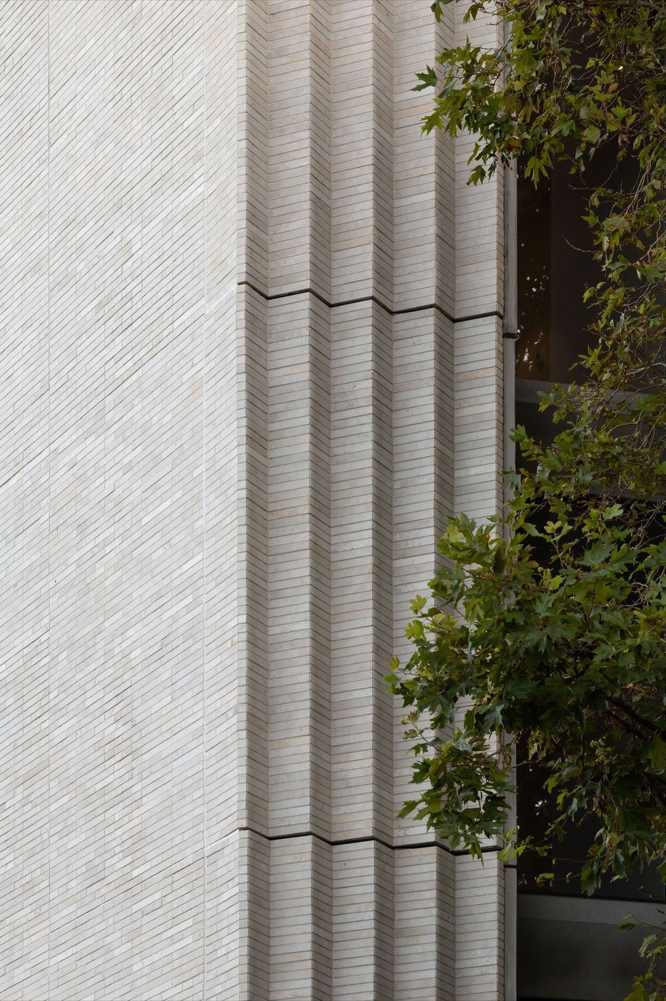exhibitexterior-3jono-parker3-ap-compressed.jpg