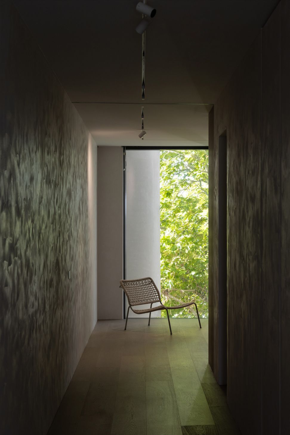 exhibitinterior-apartment-1jono-parker7-ap-compressed.jpg