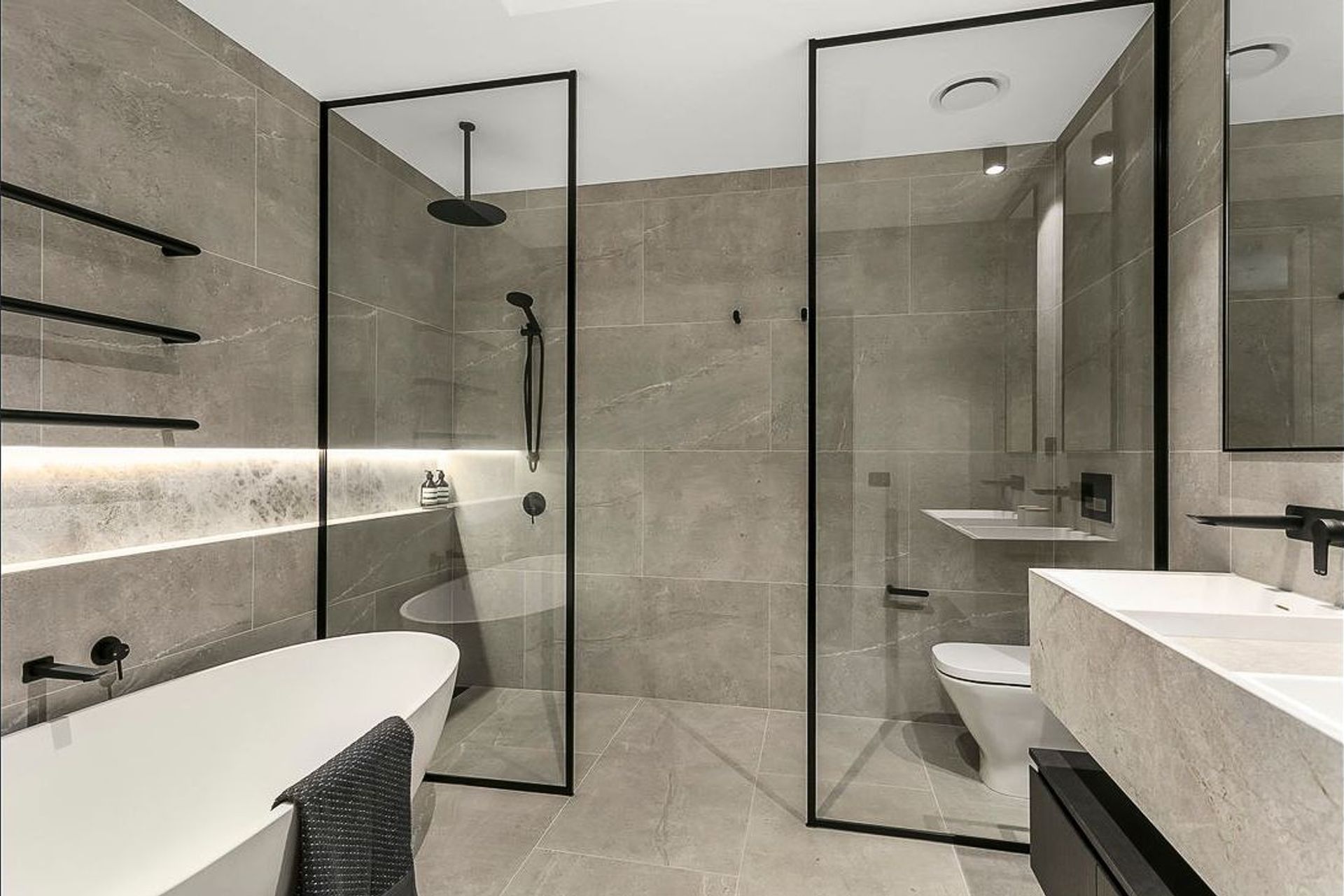 The Mayfair, Toorak