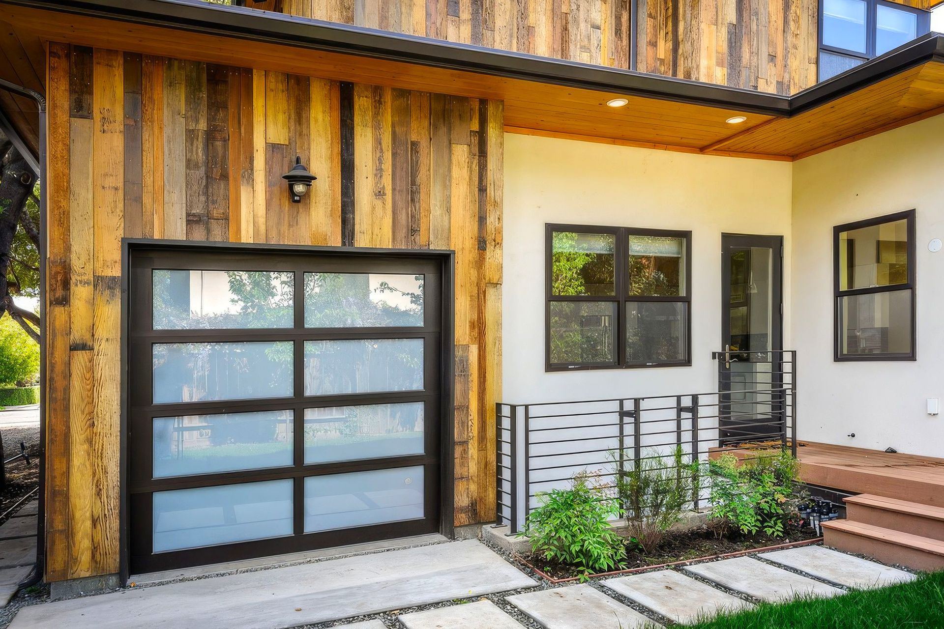 palo-alto-0071-upscaled-by-Replicate.jpg