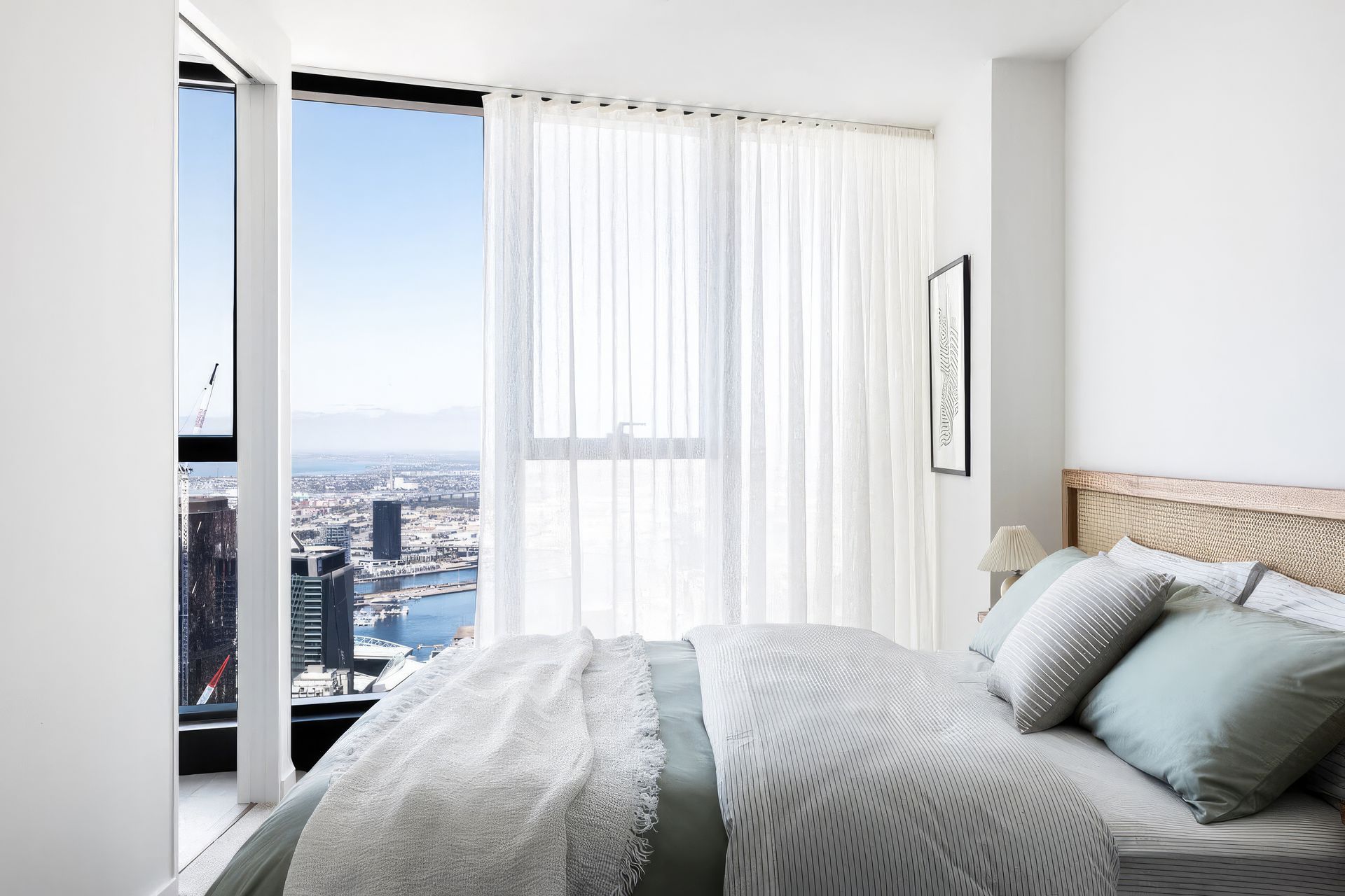 upQueens-Place-2-001Largee794318e-0586-4566-ad41-92055c82c189-fix-standard-scale-200x.jpg