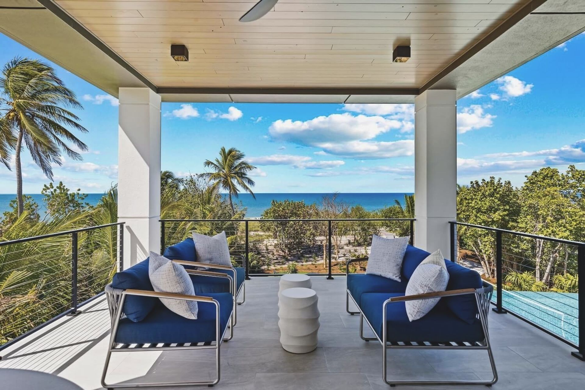054balcony3.jpg