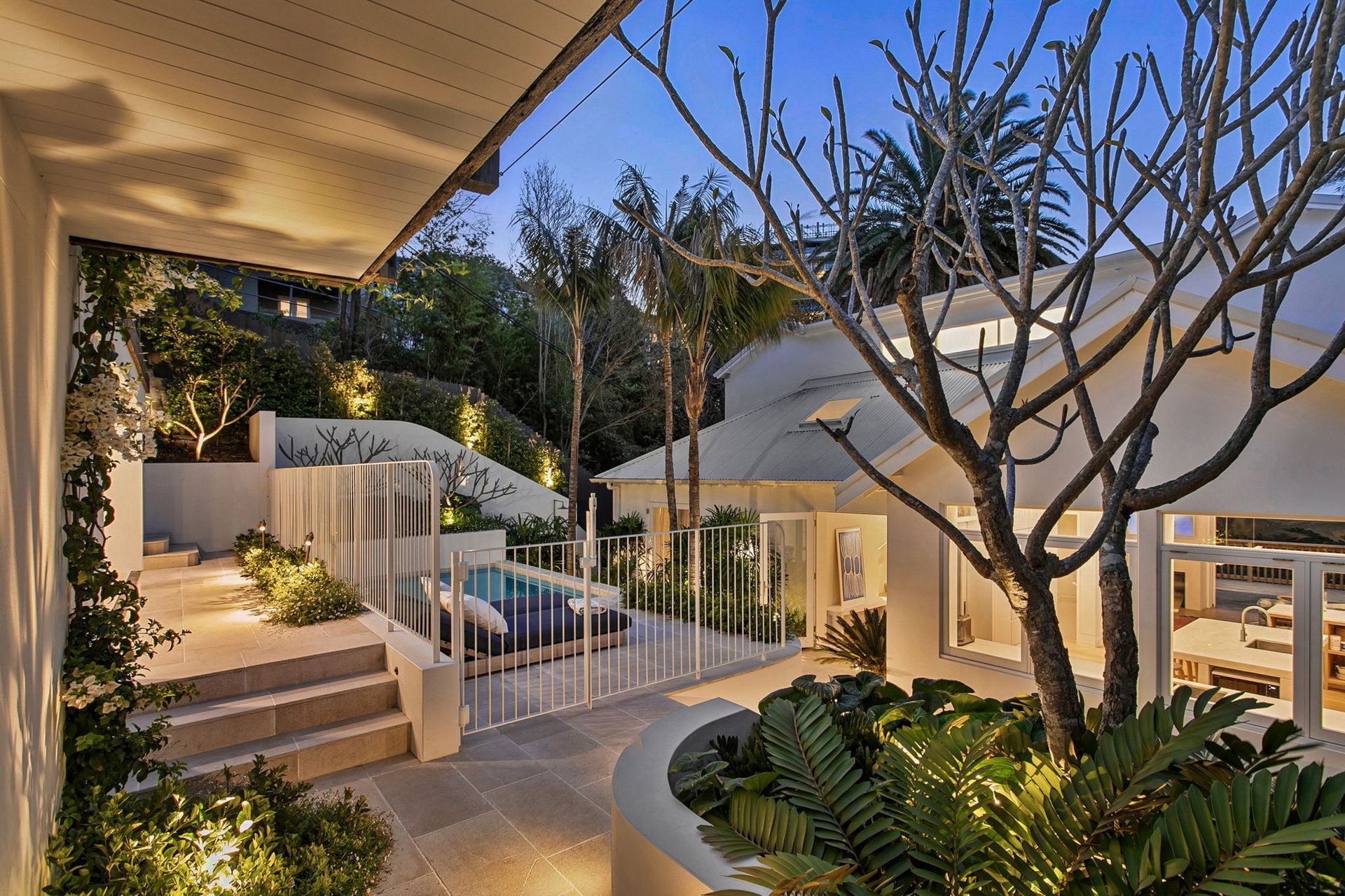 Dusk24-Wolaroi-Cres-Tamarama2.jpg