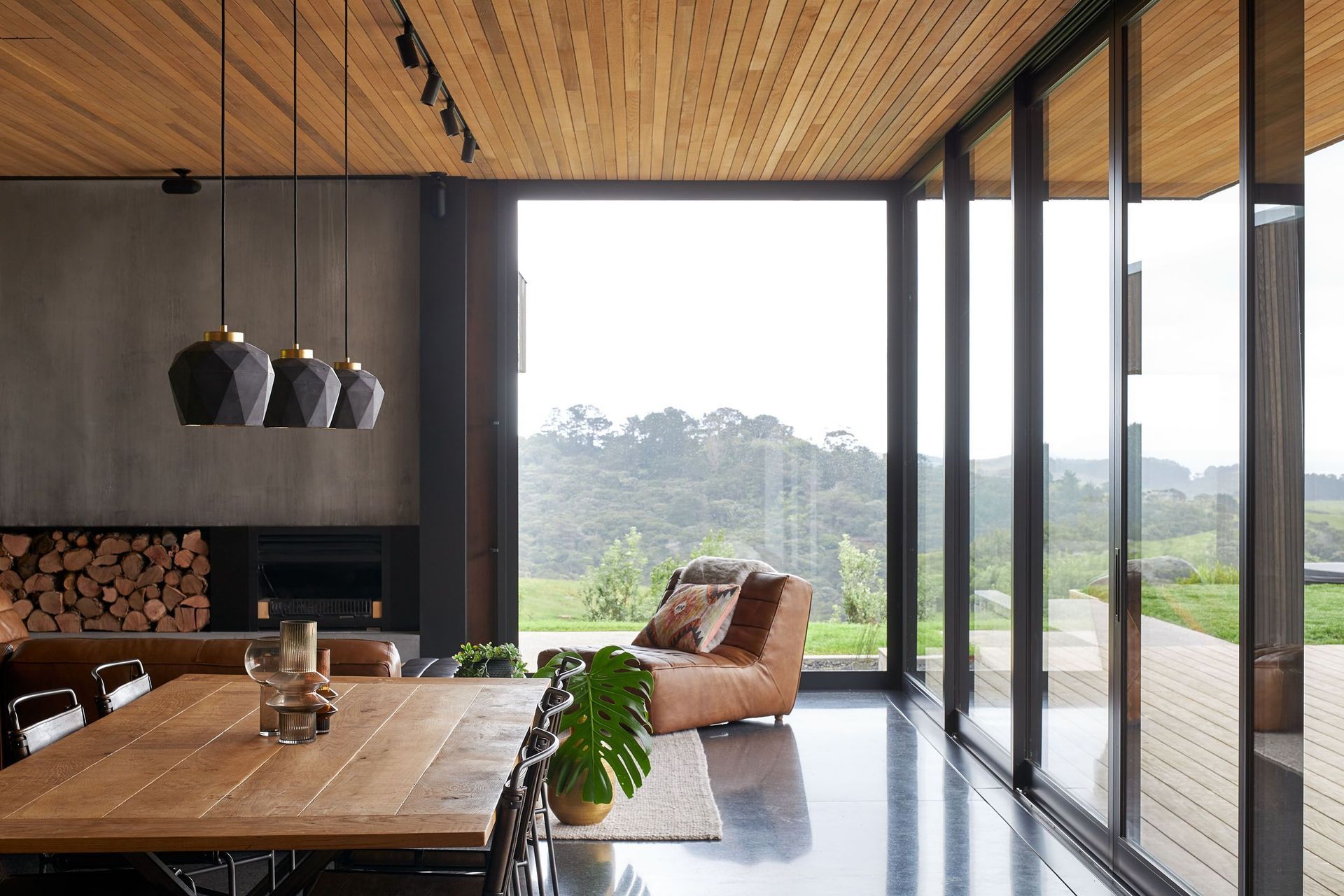 Raglan Rest