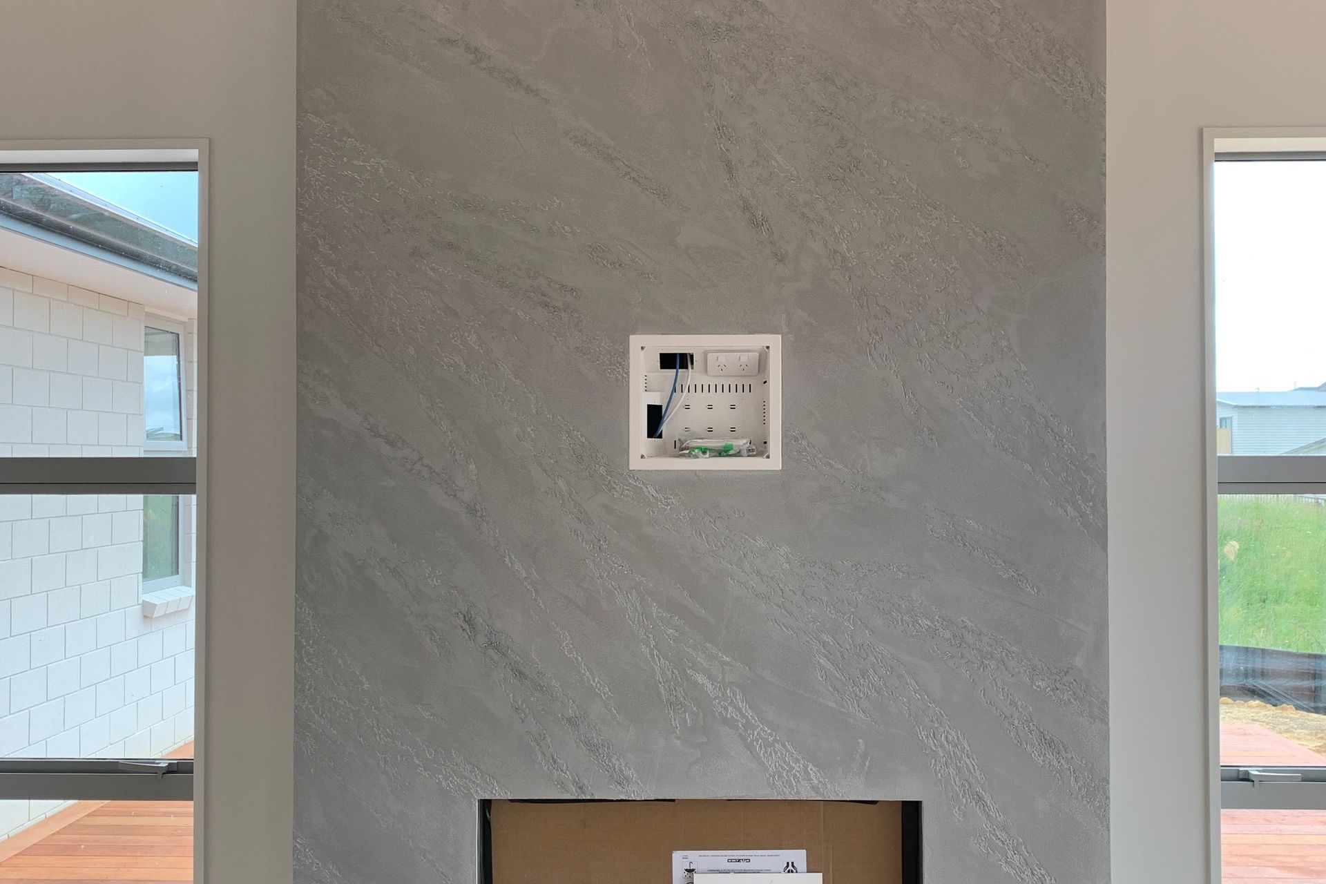 Fireplace, Split stone - Venetian plaster