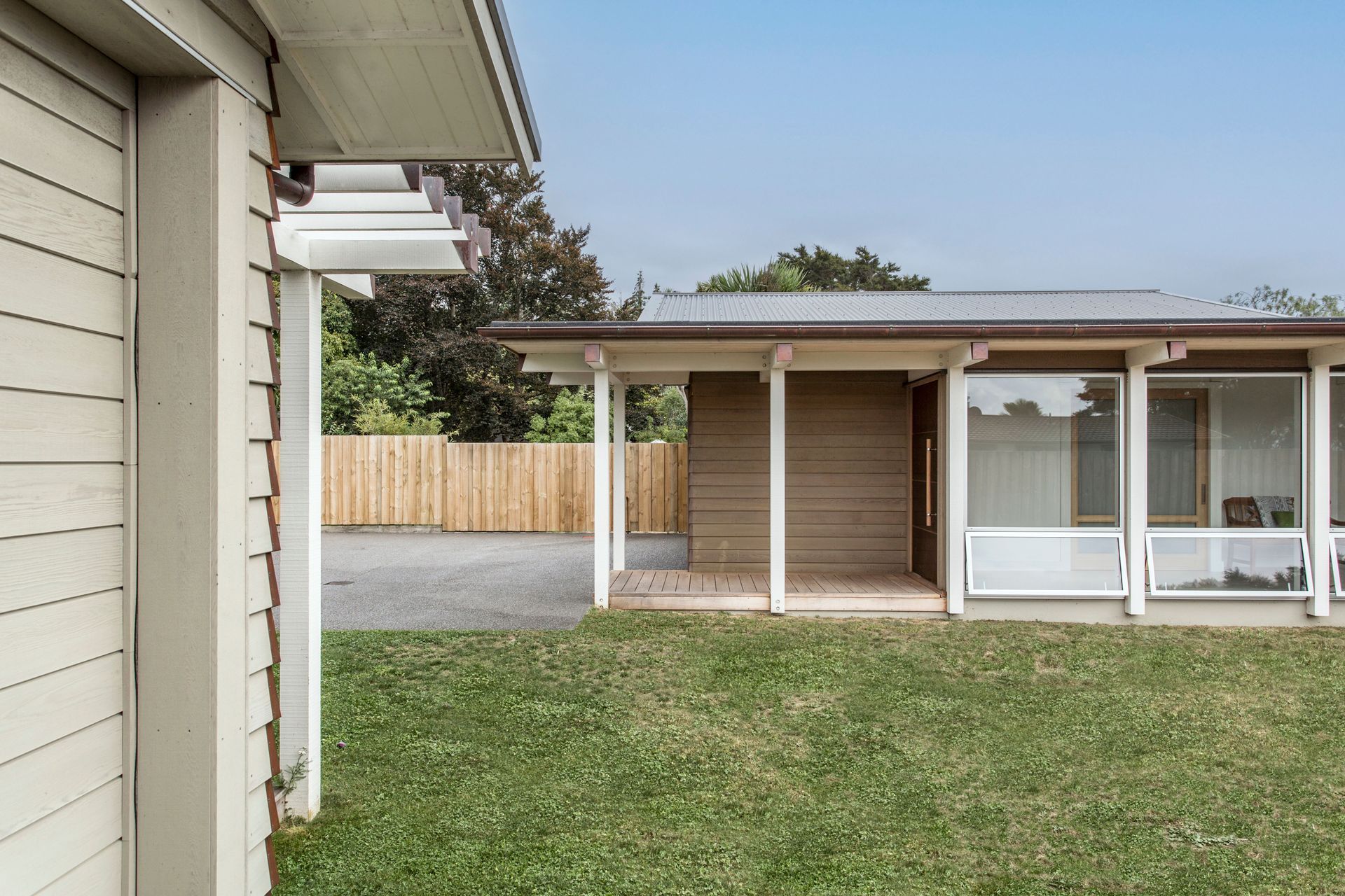 Lakeside-Bach-Lake-TaupoGallery-elevation-from-rear-cottage4-of-6.jpg