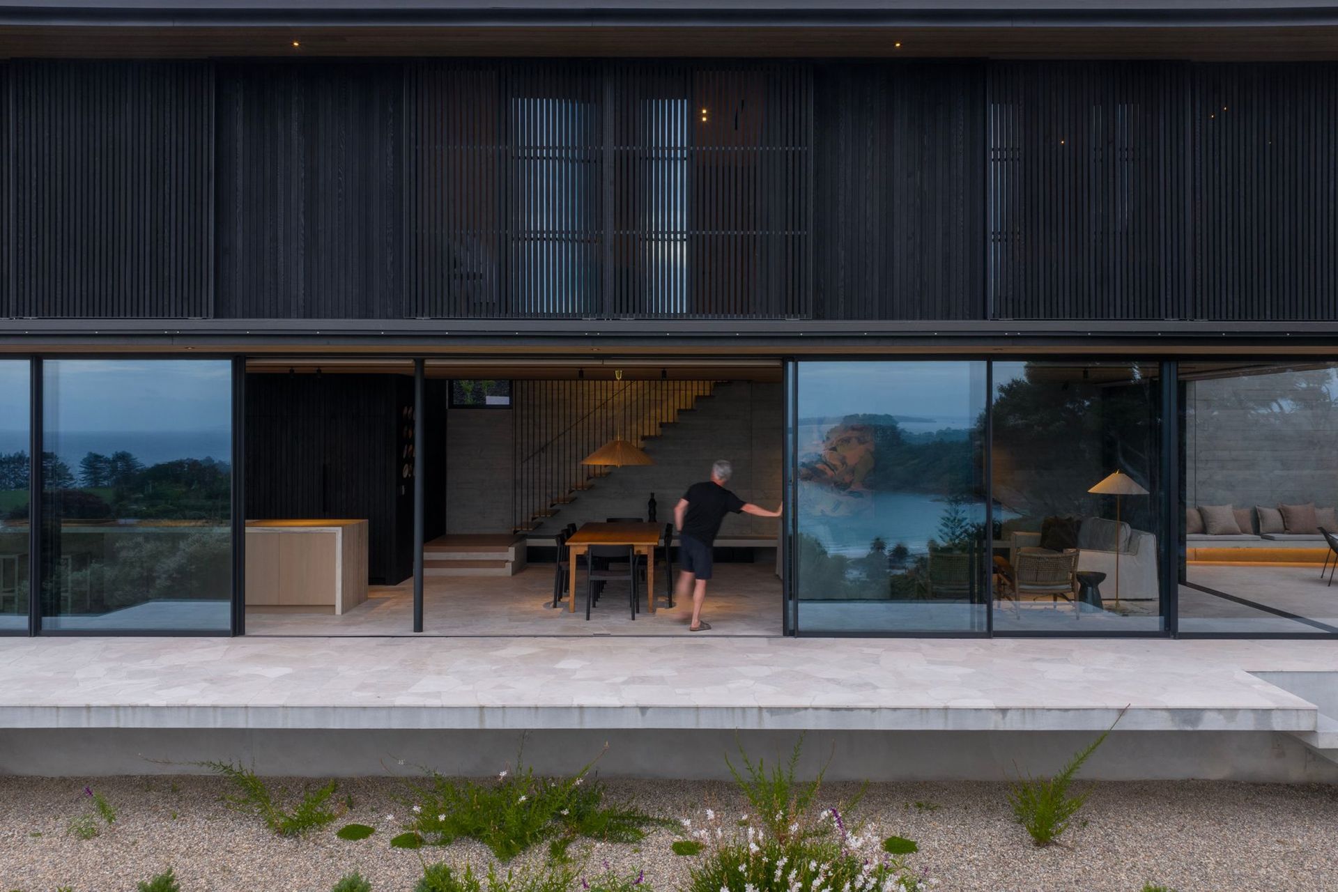 M4JulianGuthrieWaiheke0686-v2.jpg