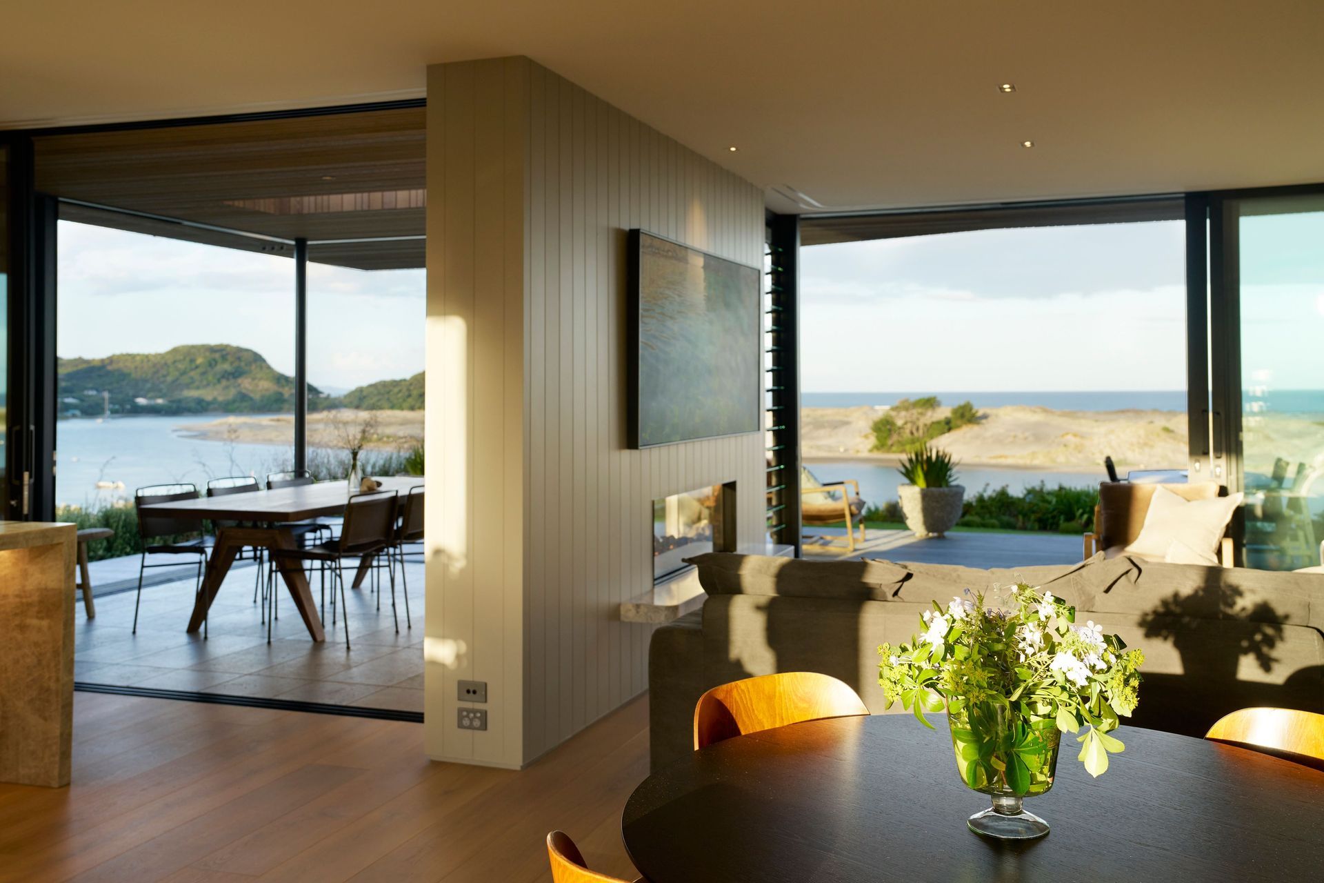 Mangawhai-Heads-HouseLiving-Tash-Hopkins10.jpg