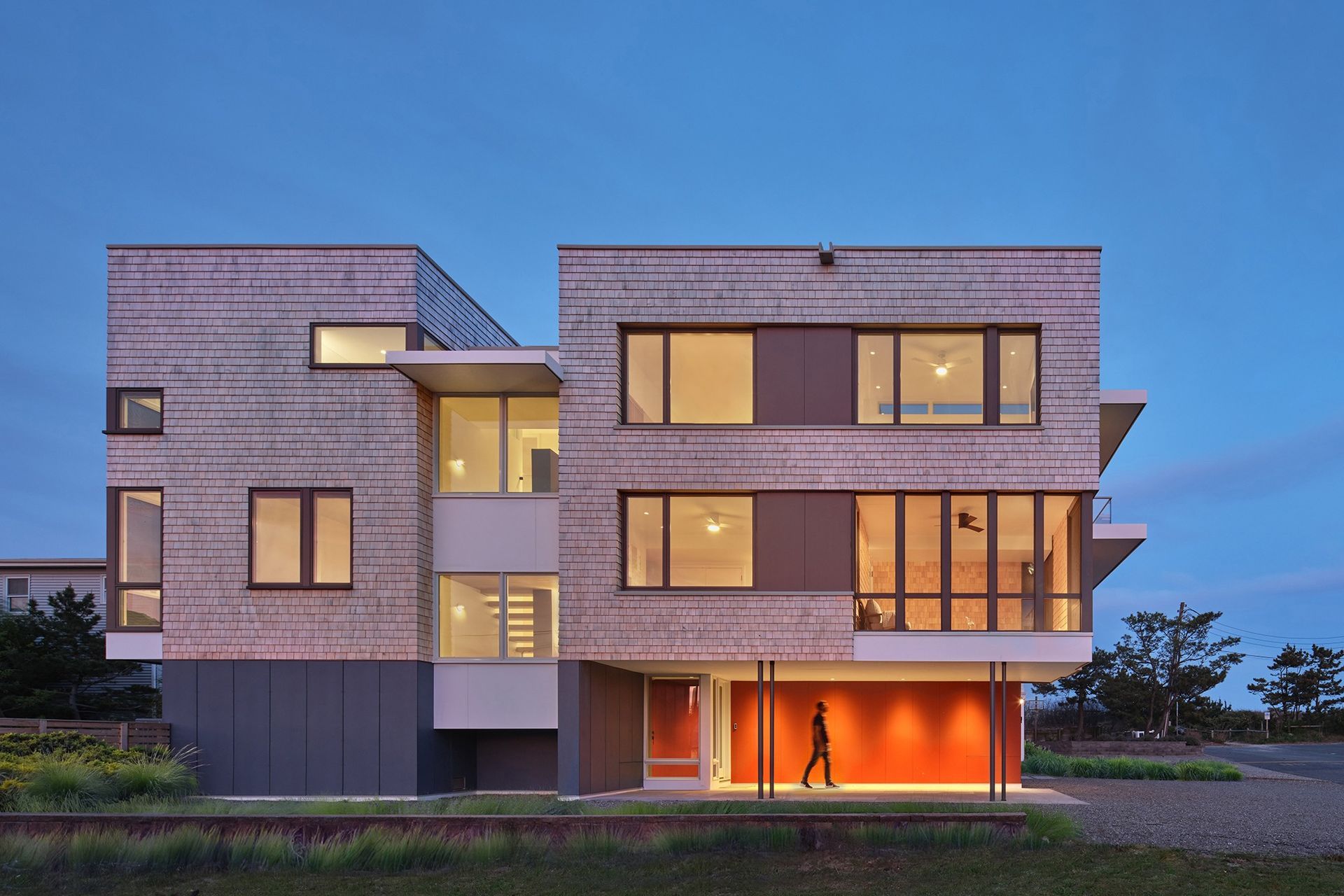 imgi16gap-house-lbi-west-elevation-dusk.jpg