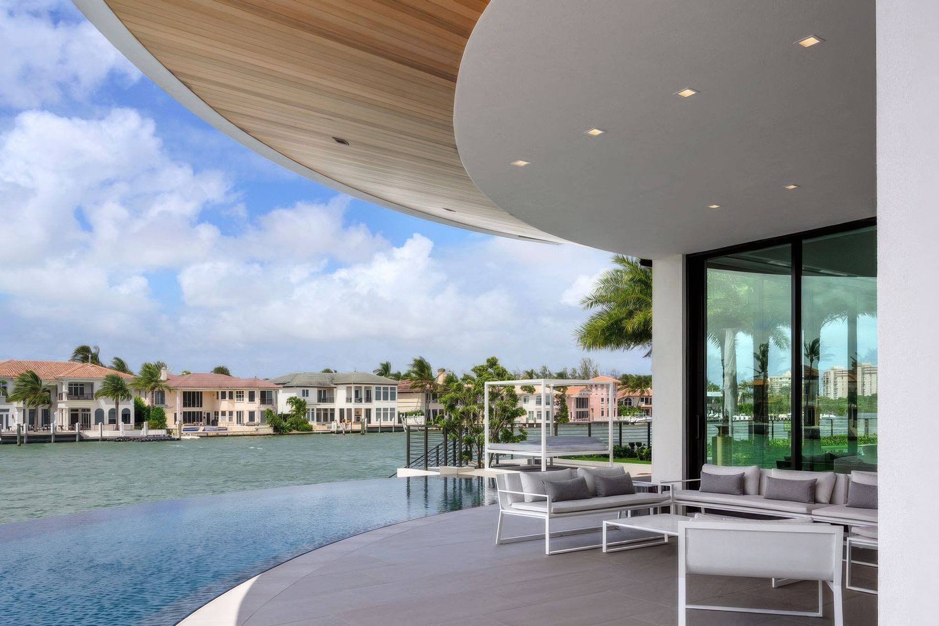imgi21infinity-pool-and-modern-patio-at-boca-raton-concrete-residence-gigapixel-standard-v2-2x.jpg