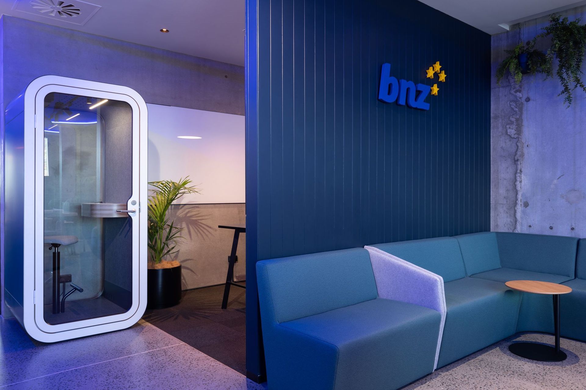 BNZ Partner Centre Queenstown by Warren and Mahoney
