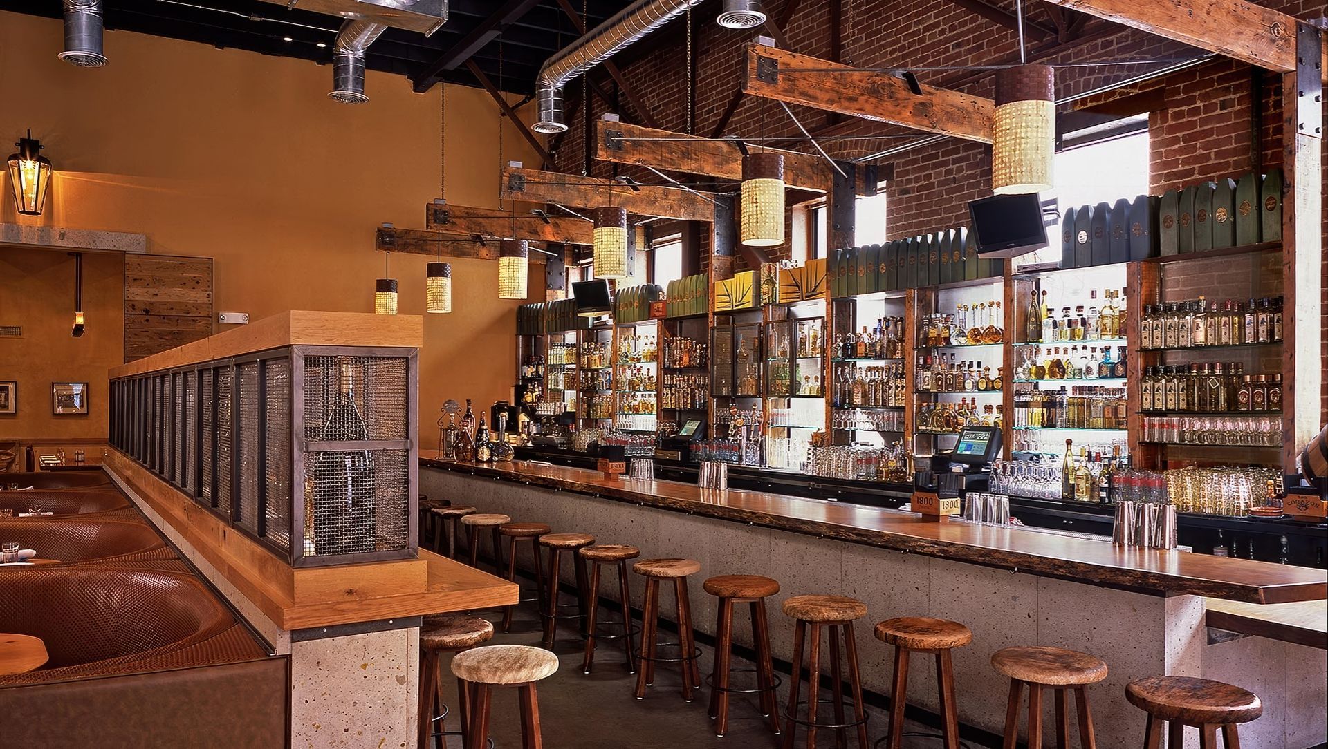 Tres Agaves banner