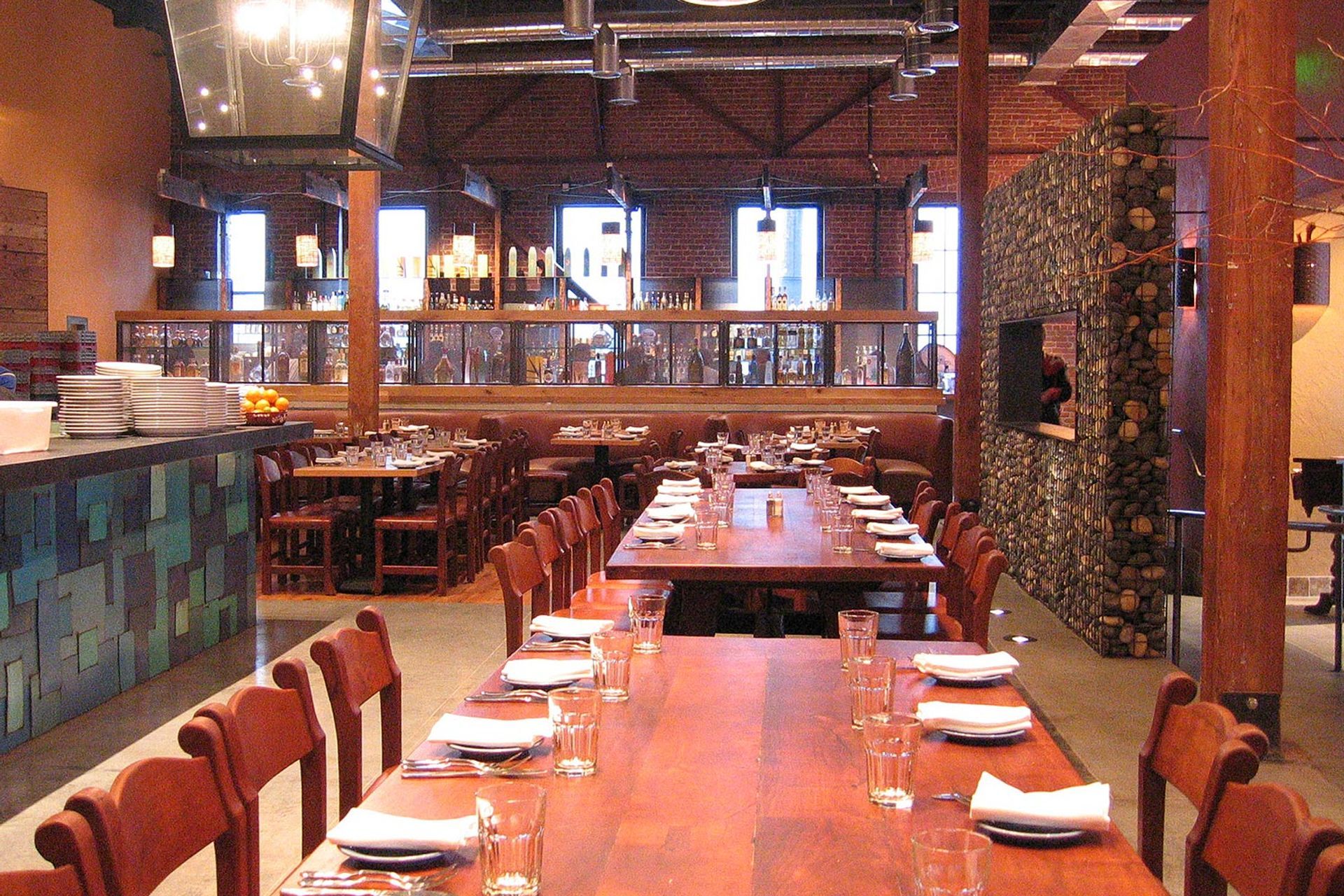 007Zack-de-VitoModern-Architecture-Construction-Design-BuildTres-Agaves-San-Francisco-Custom-RestaurantLong-Dining-Room.jpg