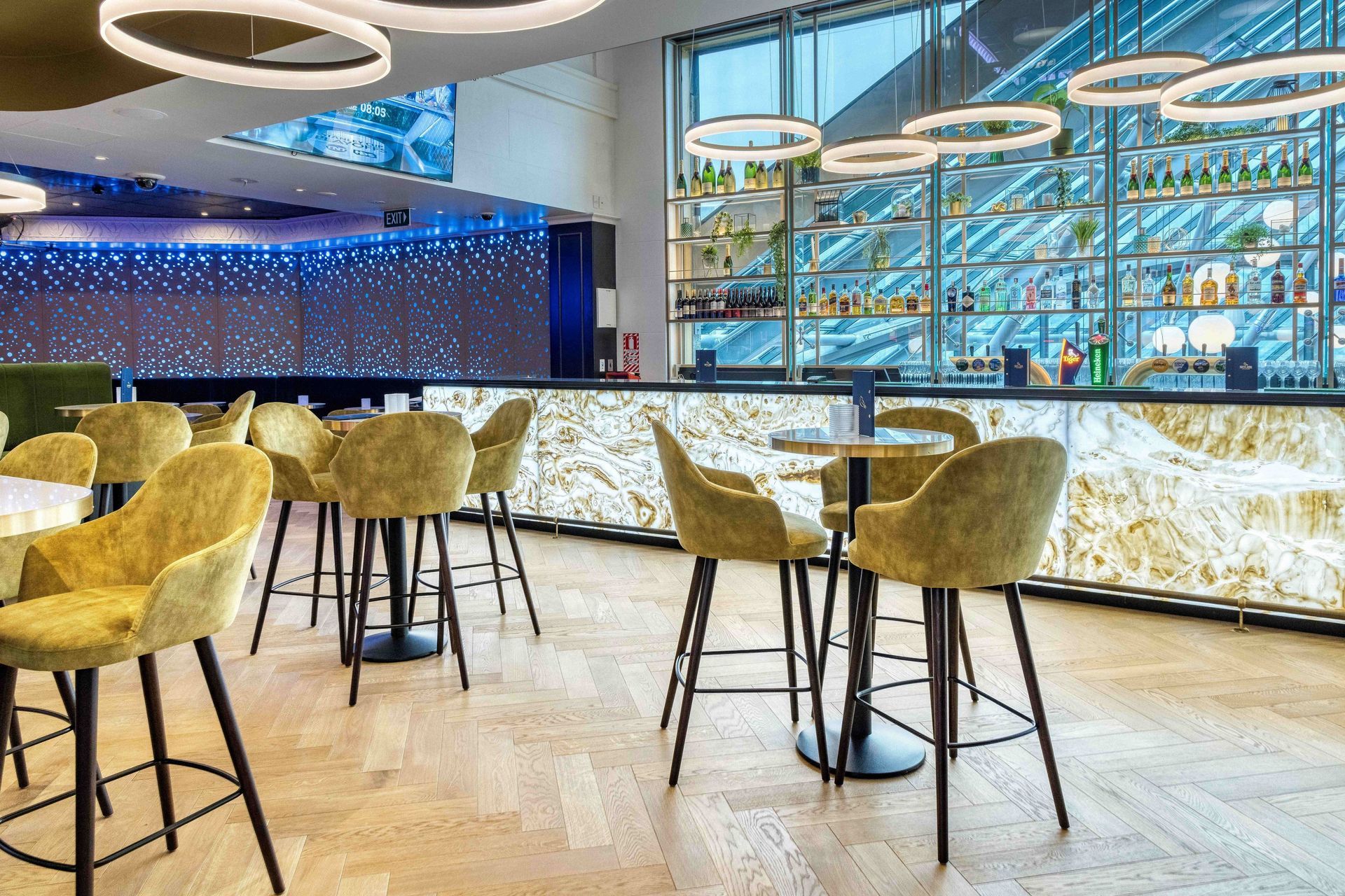 Bar-3.jpg