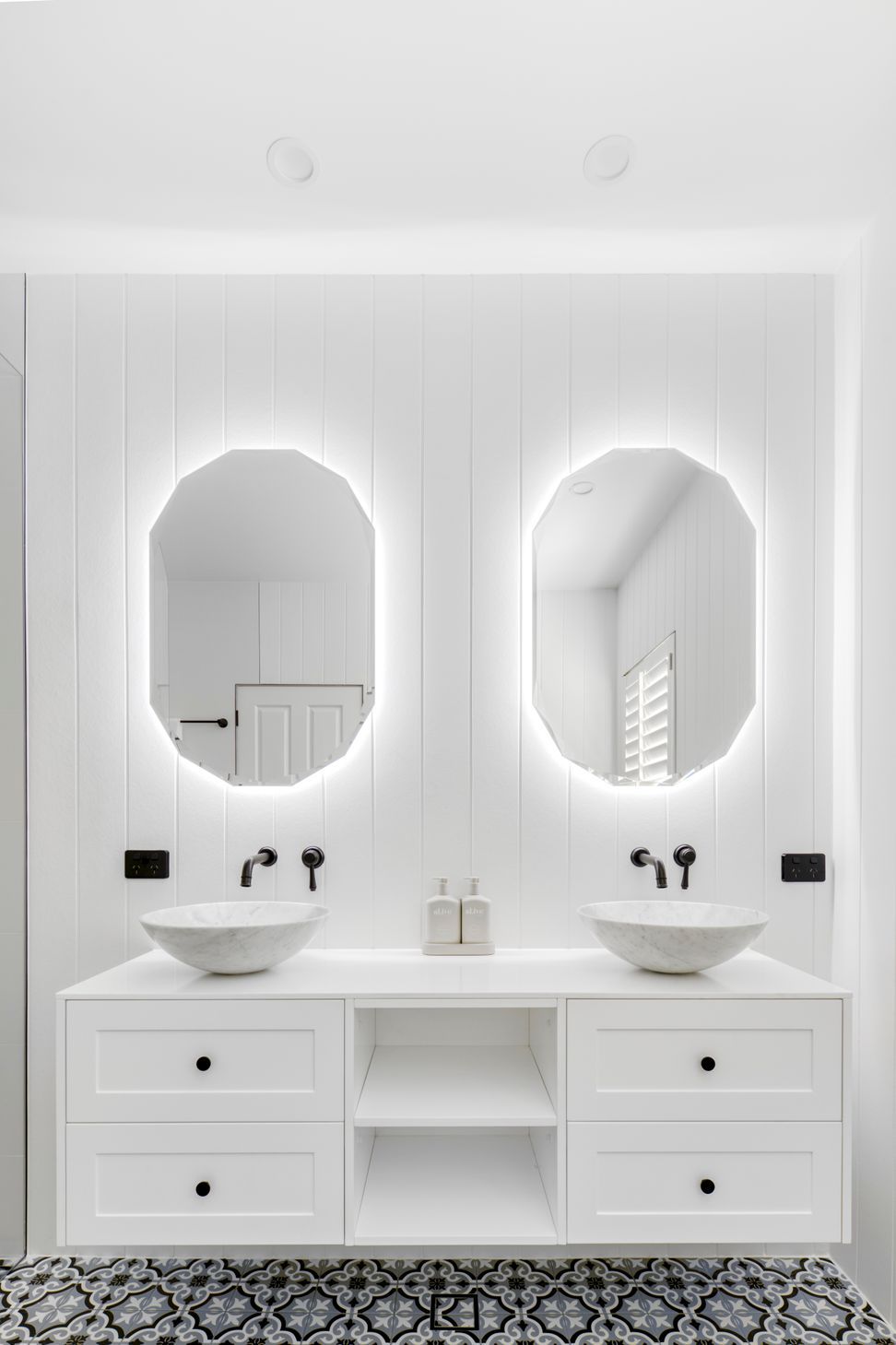 BarlowBathroomsH2-8.jpg