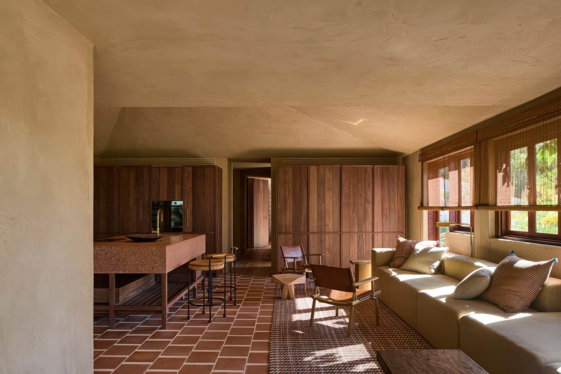 HeckerGuthrieByronBayResidencePhotoCreditShannonMcGrath24-upscaled-by-Replicate.jpg