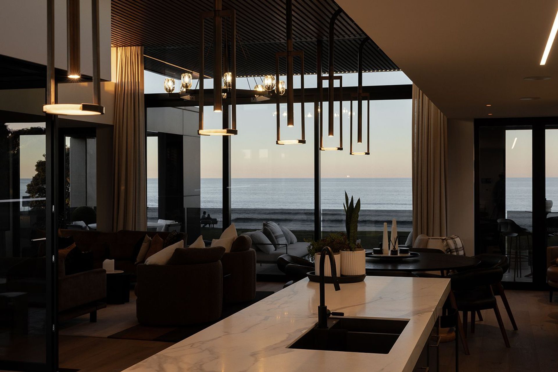 UntitledStudio-689-158-MarineParade-3379.jpg