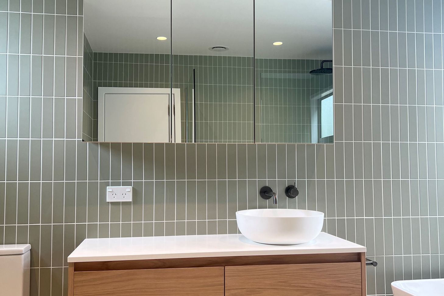 Wong-Bathroom-5-v2.jpg