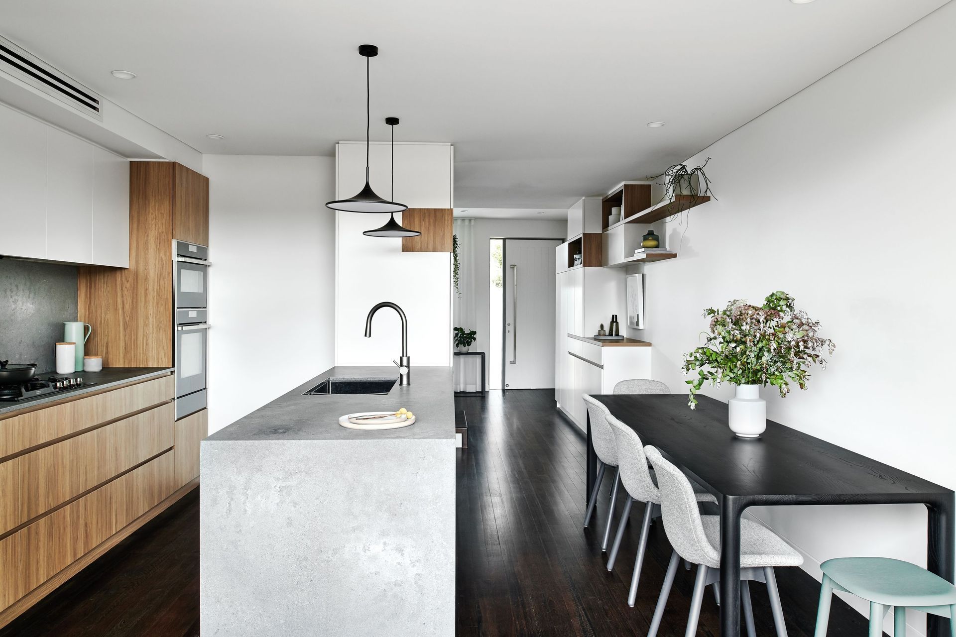 Contemporary Urban Terrace