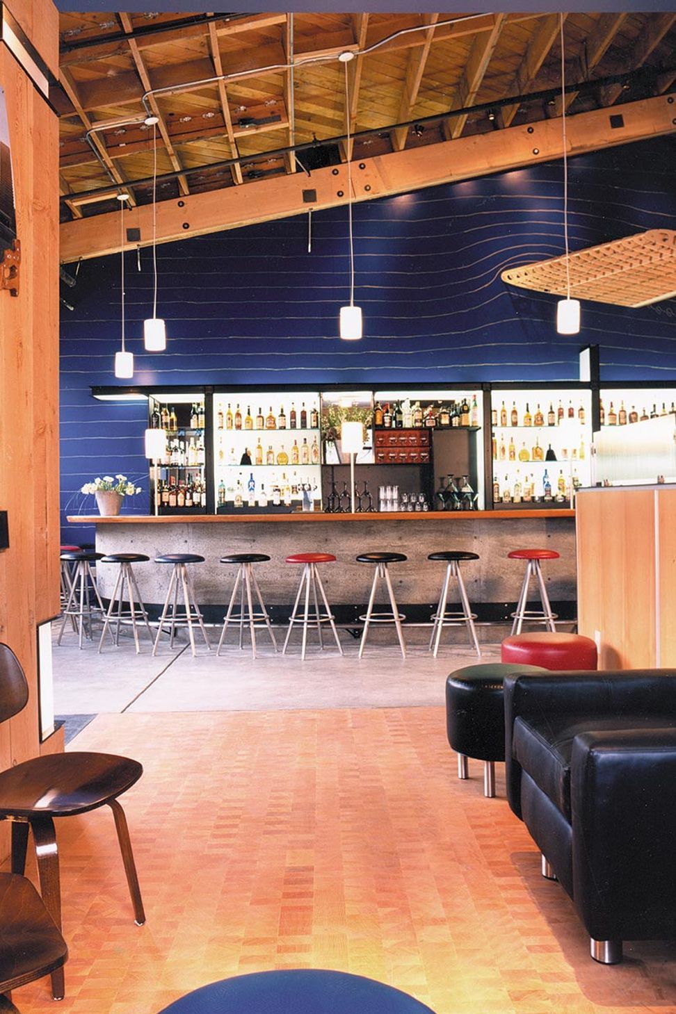 001Zack-de-VitoModern-Architecture-Construction-Design-BuildGordons-House-of-Fine-Eats-San-Francisco-Custom-RestaurantDining-bar.jpg