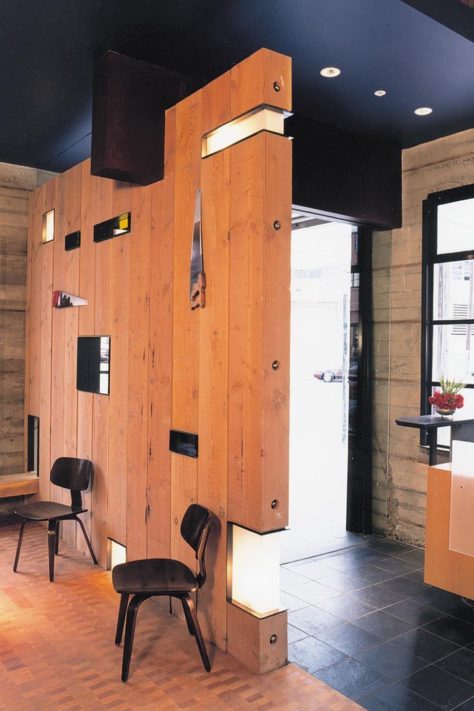 002Zack-de-VitoModern-Architecture-Construction-Design-BuildGordons-House-of-Fine-Eats-San-Francisco-Custom-RestaurantDining-Entry.jpg