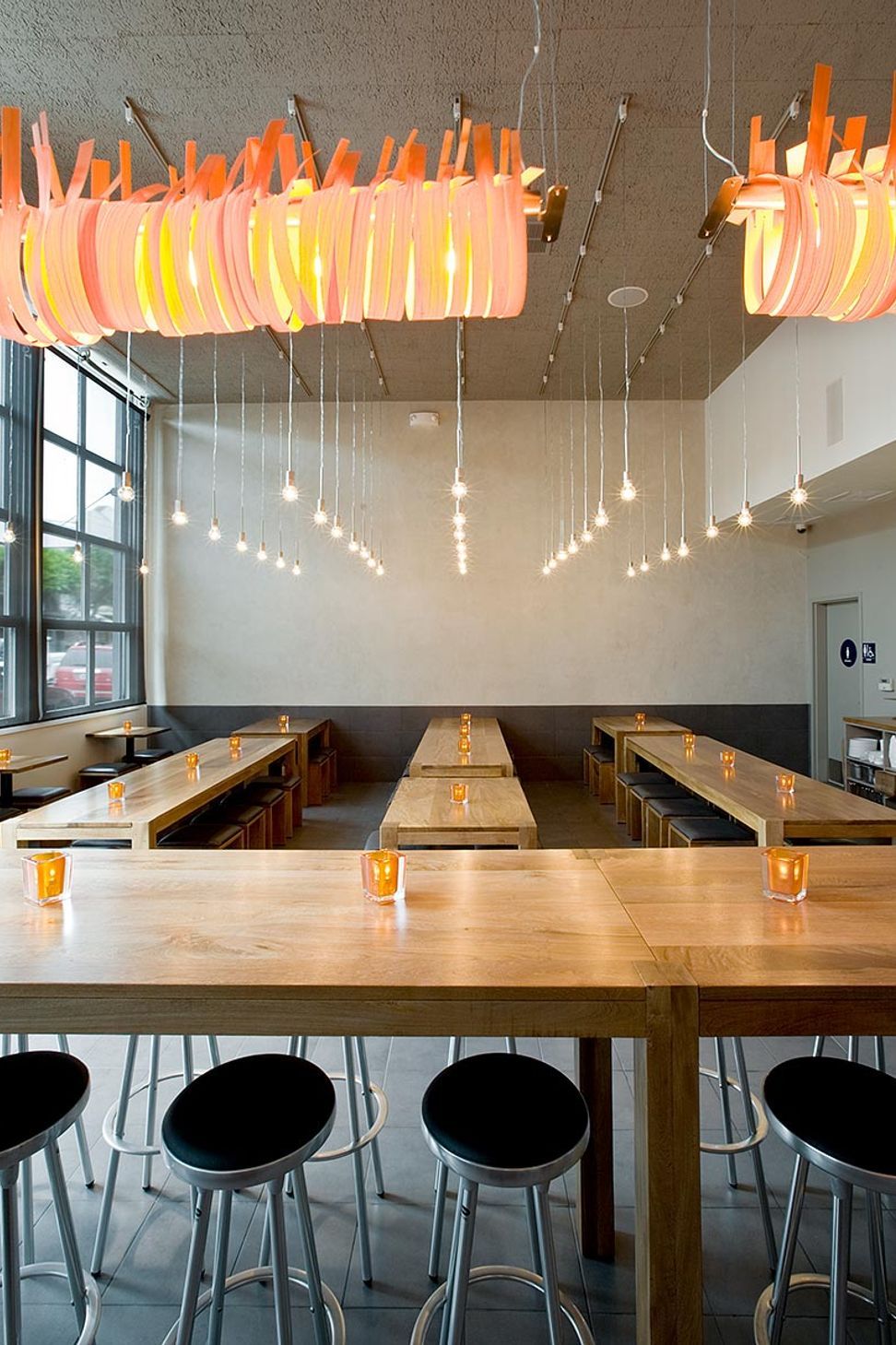 005-Zack-de-VitoModern-Architecture-Construction-Design-BuildDelarosaSan-FranciscoCustom-RestaurantDining-Room-Bar-Seating-DetailKam-008.jpg