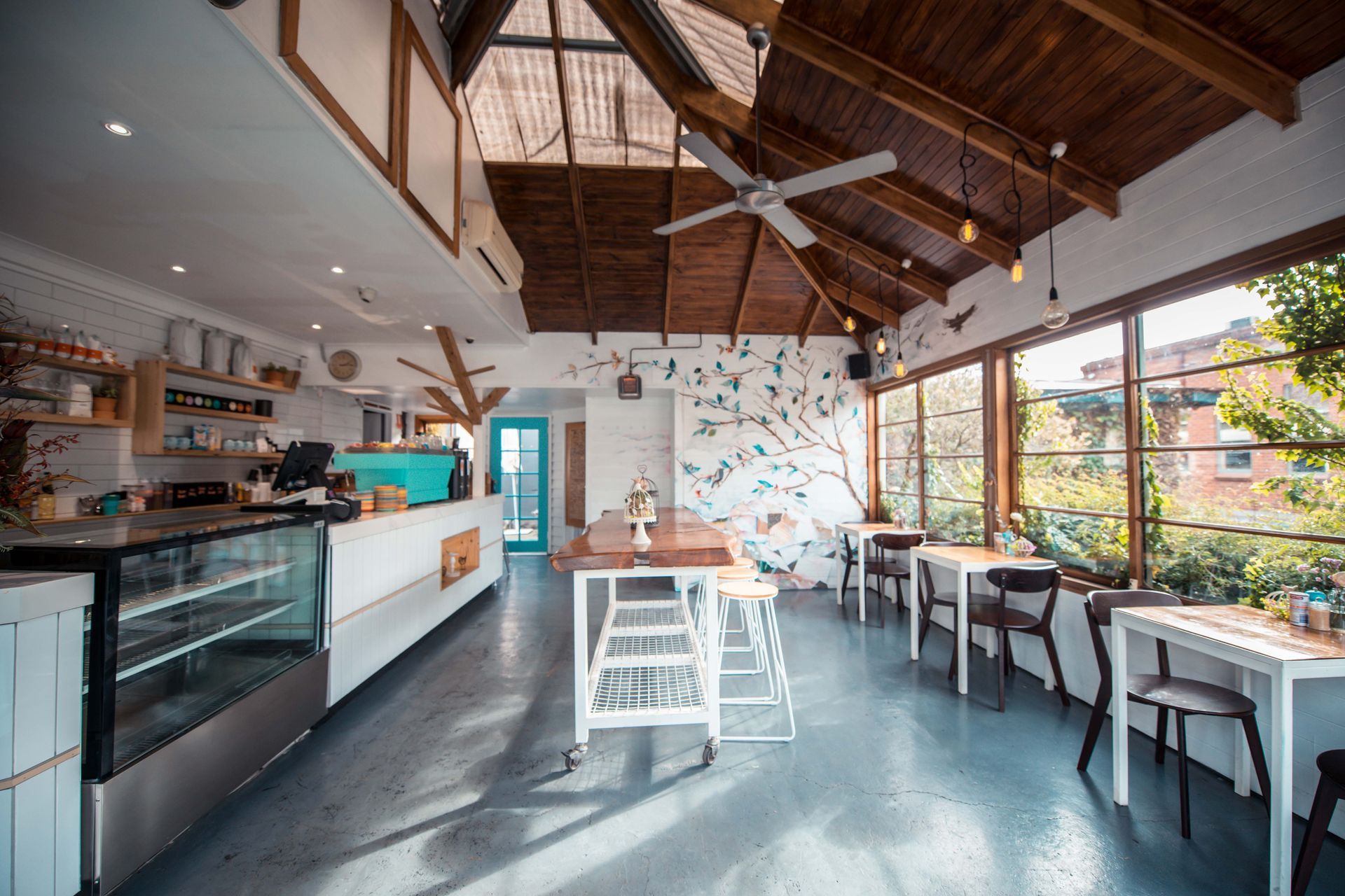 Larks Café