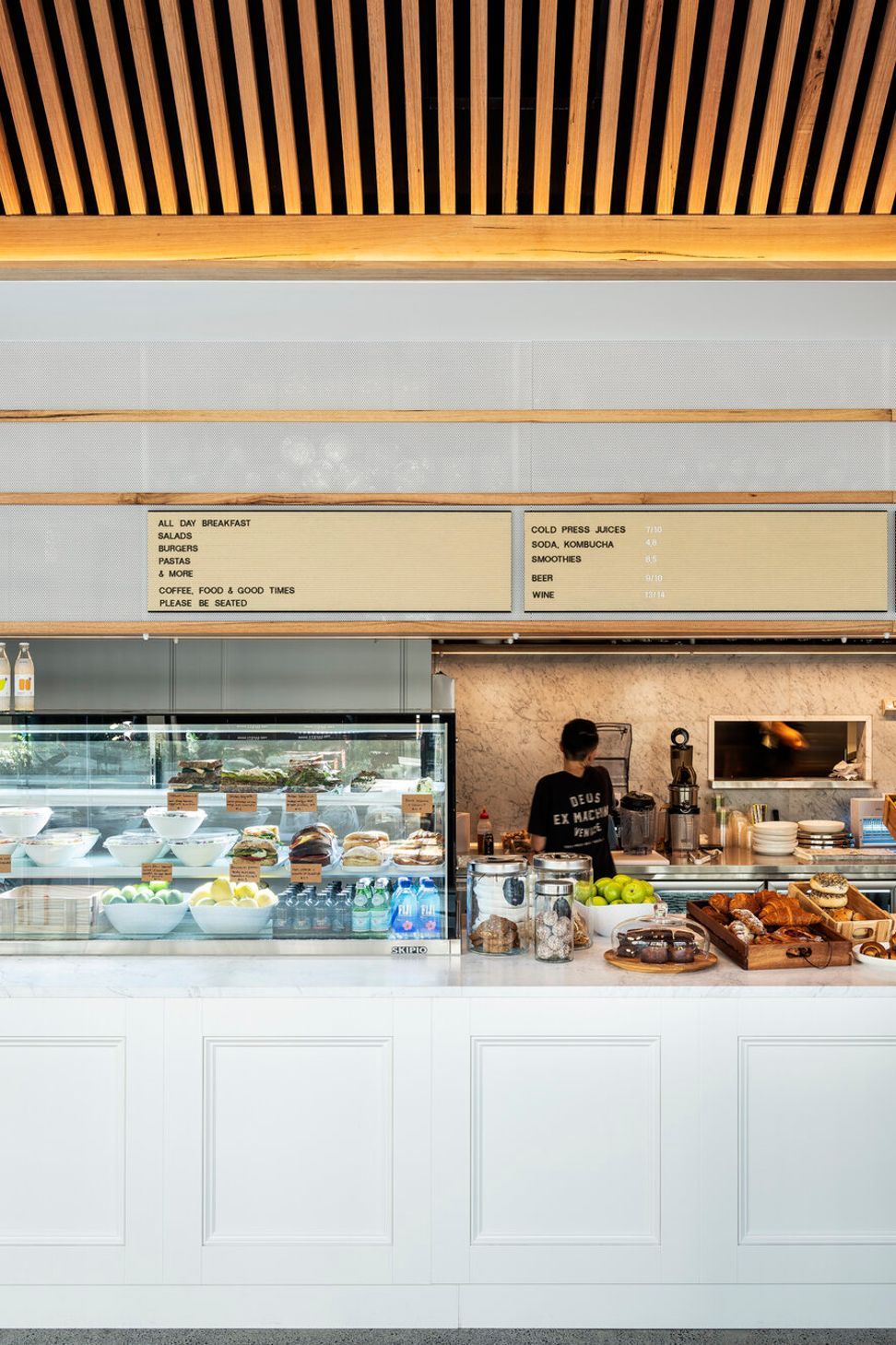 Cafe Mackenzie
