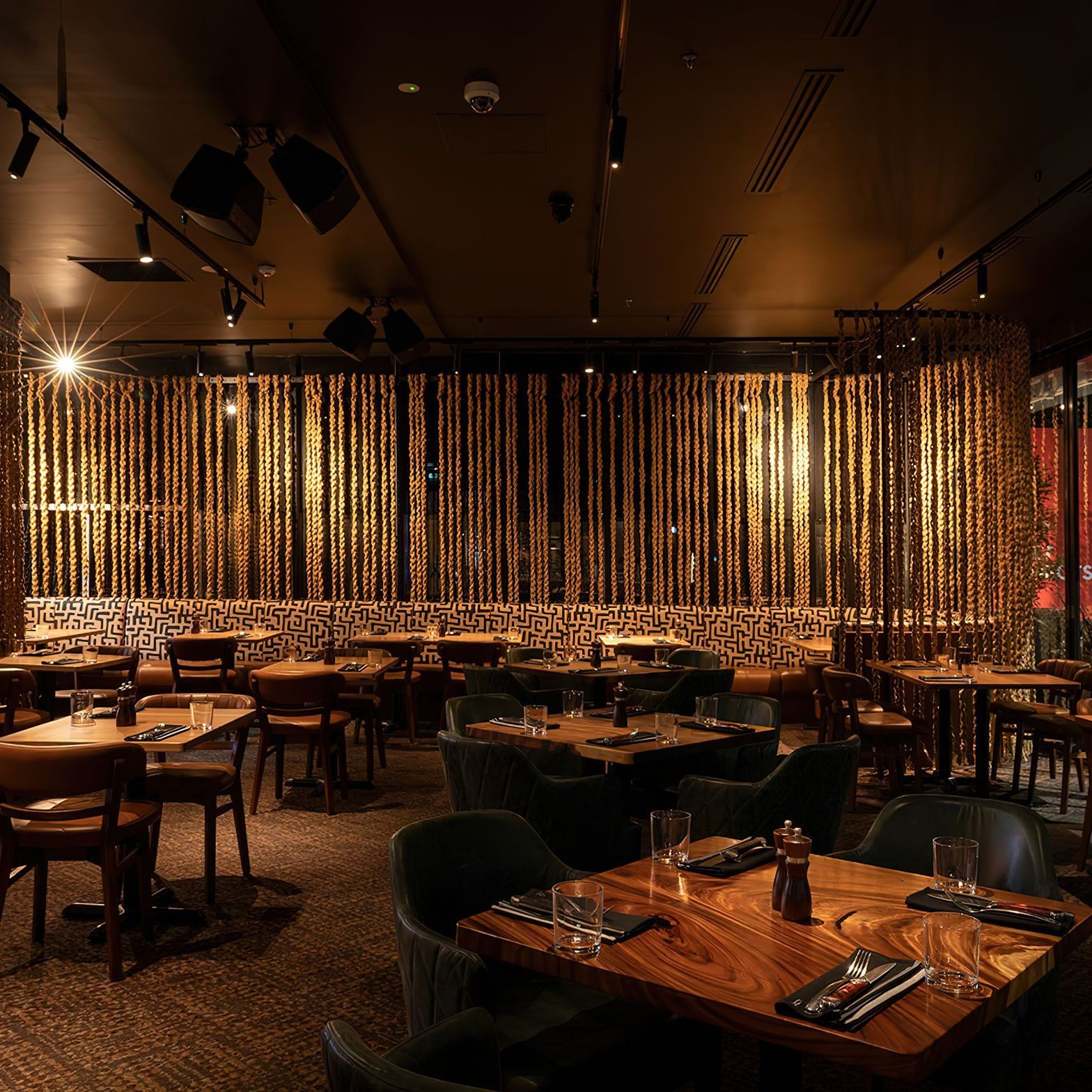 Meat-Wine-Co-Southbank-Melbourne09-gigapixel-standard-scale-200x.jpg
