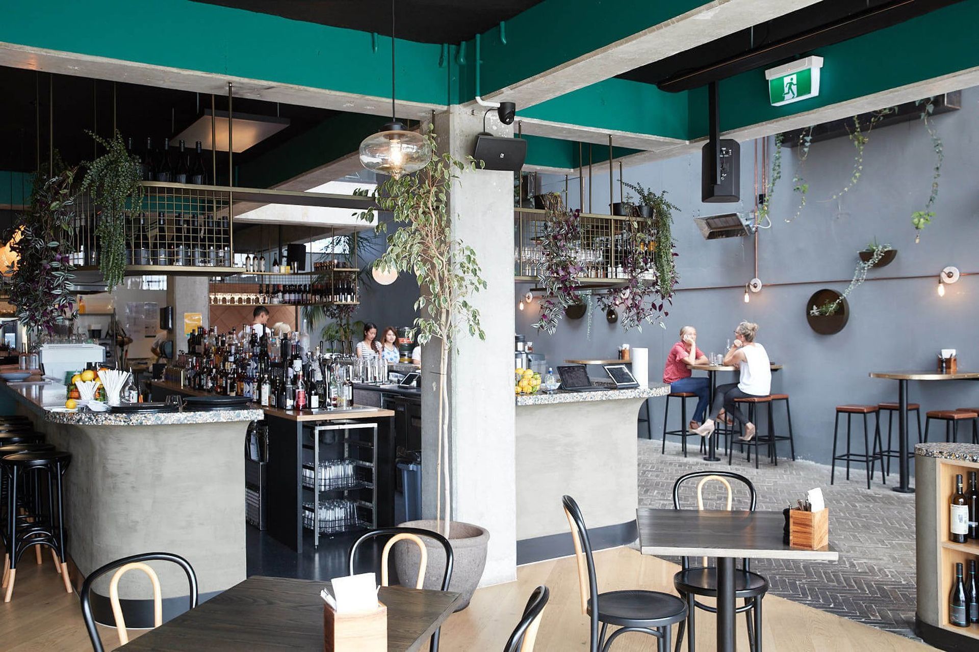 Mr Pickles, Restaurant &amp; Bar