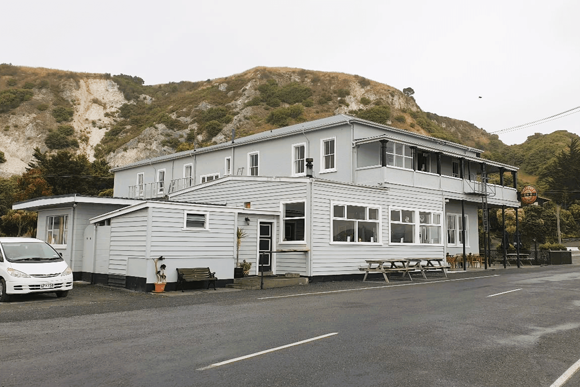 Pier-Hotel-before-warm.png