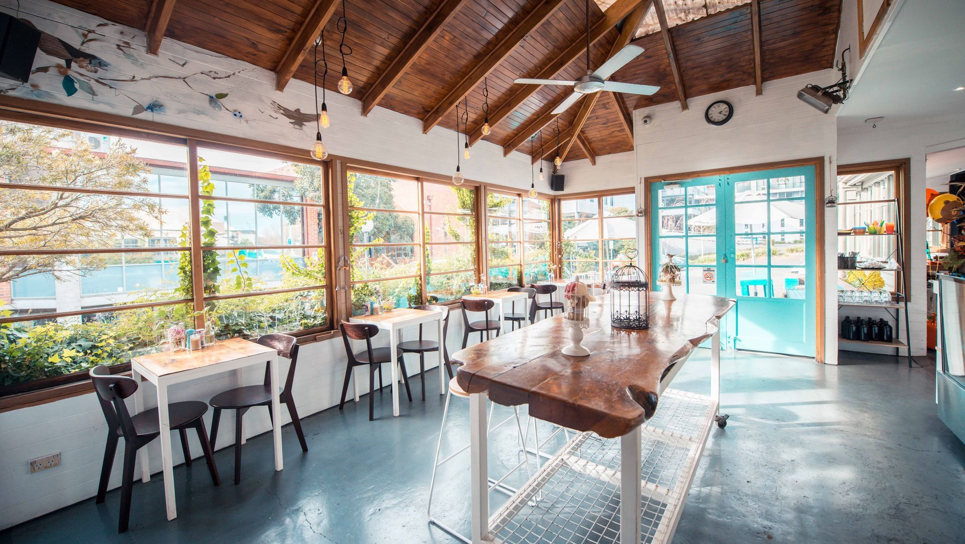 Larks Café banner