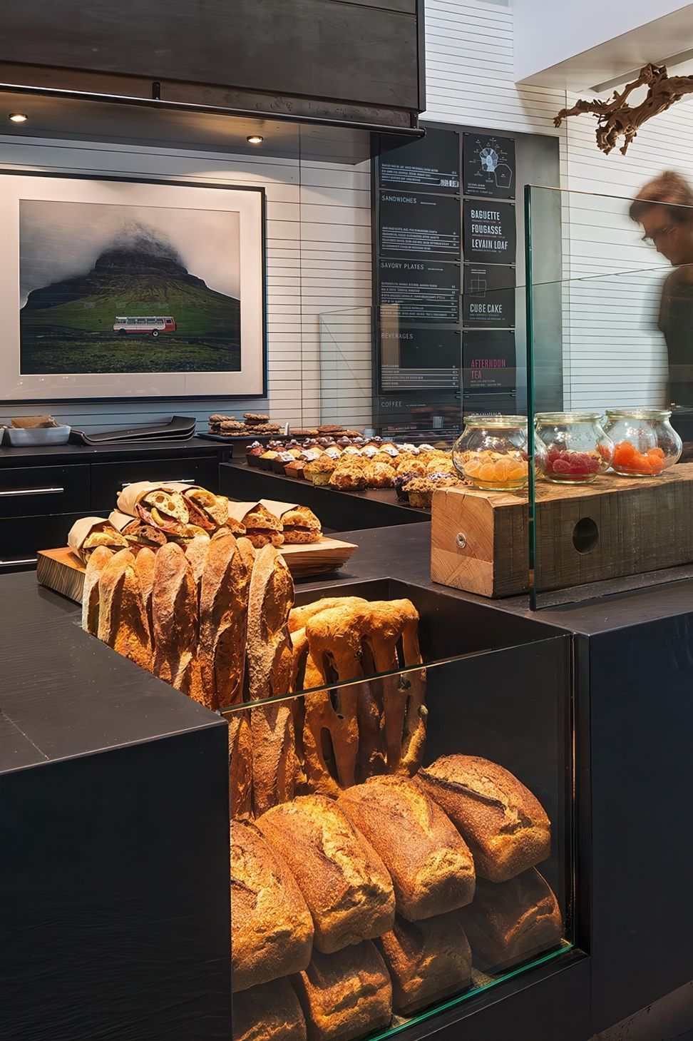 Zack-de-VitoModern-Architecture-Construction-Design-BuildCraftsman-Wolves-Bakery-San-Francisco-Custom-RestaurantBread-Display-CaseDamonte-007.jpeg