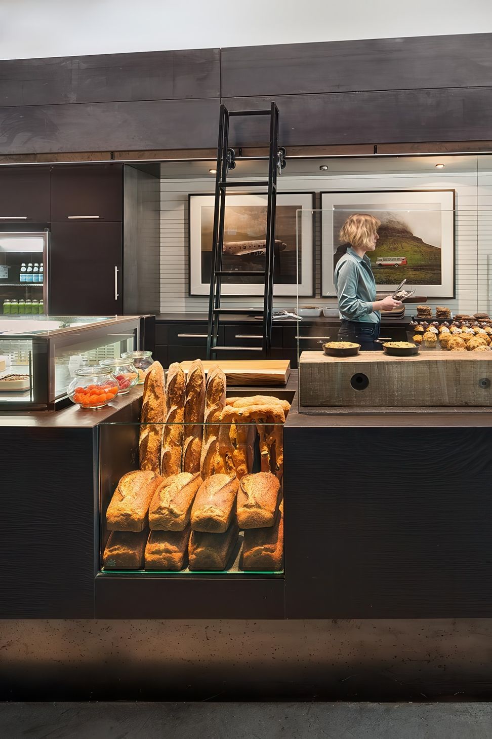 Zack-de-VitoModern-Architecture-Construction-Design-BuildCraftsman-Wolves-Bakery-San-Francisco-Custom-RestaurantDetail-Pastry-CaseDamonte-003.jpeg