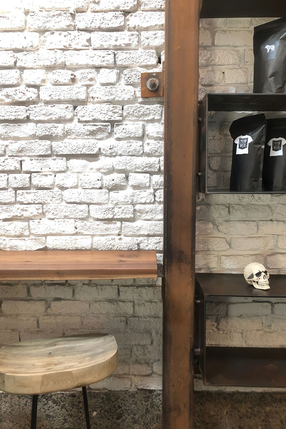 Zack-de-VitoModern-Architecture-Construction-Design-Buildcraftsman-wolvessteel-shelvestimberdetail-2San-FranciscoCustom-Restaurant-copy.jpeg