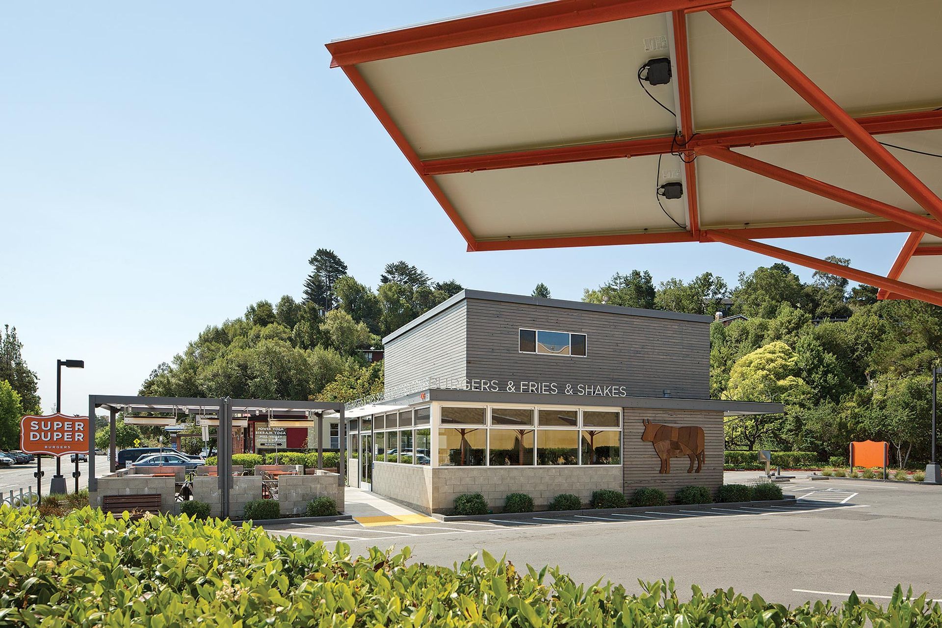 Zack-de-VitoModern-ArchitectureConstructionDesign-BuildSuper-Duper-BurgerMill-ValleyCustom-RestaurantWest-SideDamonte-005.jpg