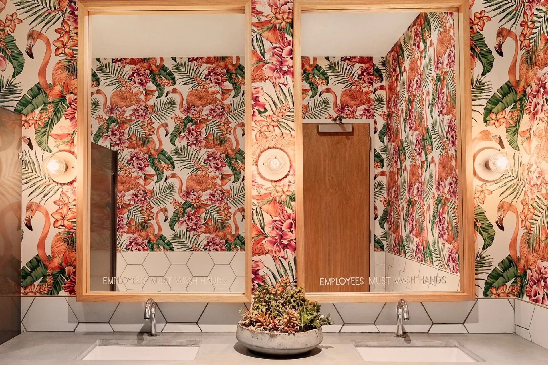 imgi77allison2Bburke2Binterior2Bdesignaustin2Binterior2Bdesignercasey2Bdunnsuerte2Brestaurant3.jpg