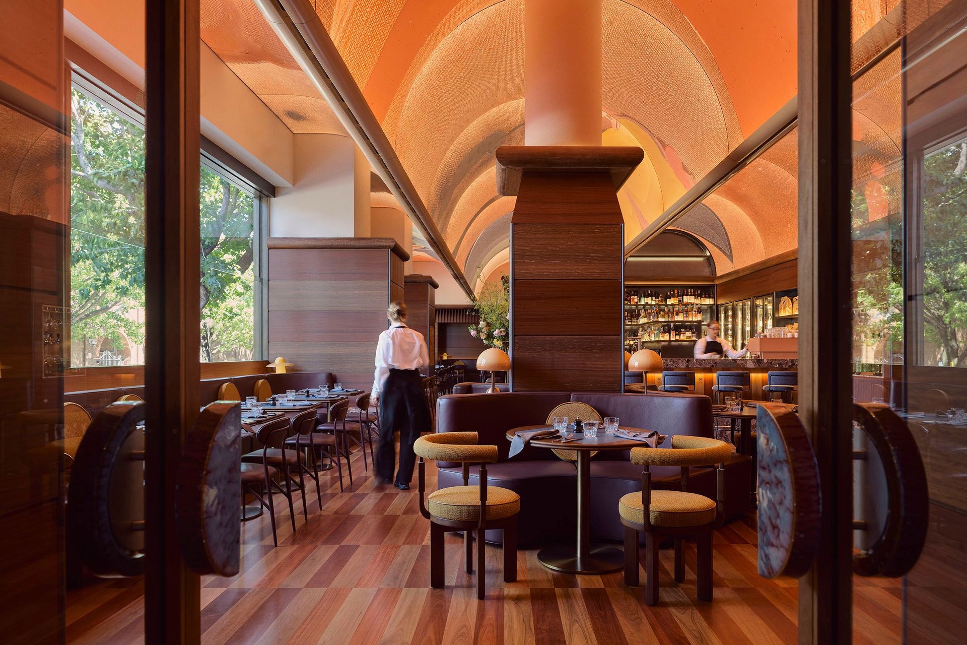 07SJBThe-EVE-HotelBar-JuliusAnson-SmartLR.jpg